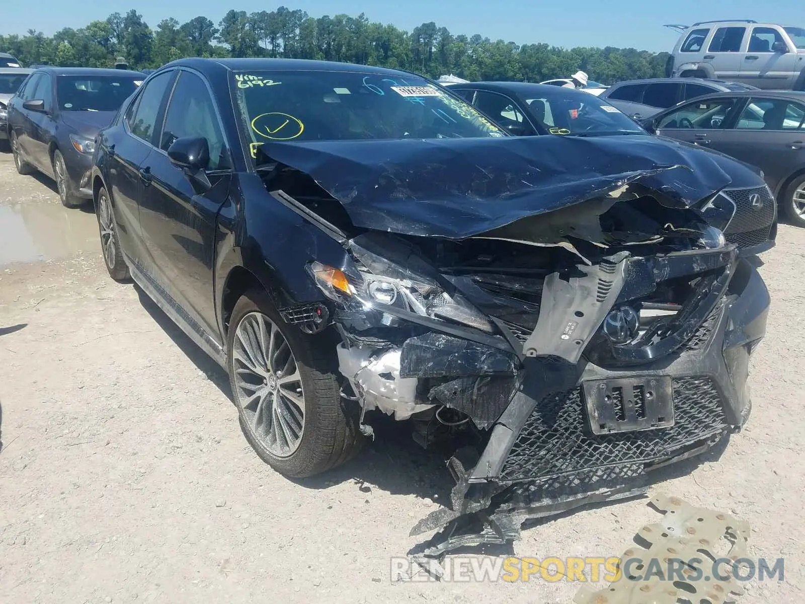 1 fotografías del automóvil dañado 4T1B11HK0KU796192 TOYOTA CAMRY 2019