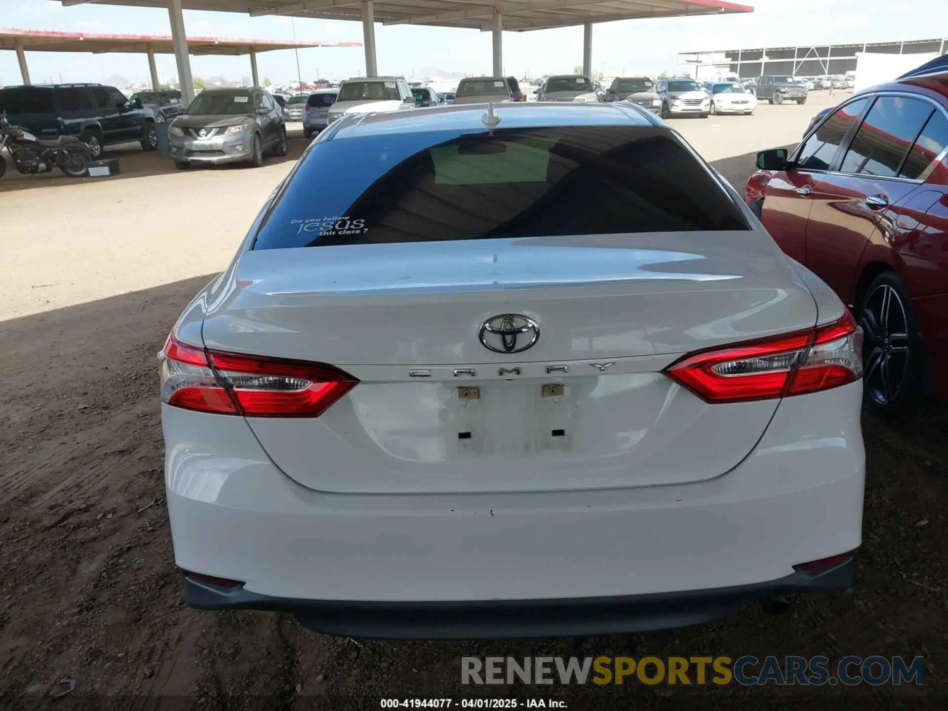 15 fotografías del automóvil dañado 4T1B11HK0KU798847 TOYOTA CAMRY 2019