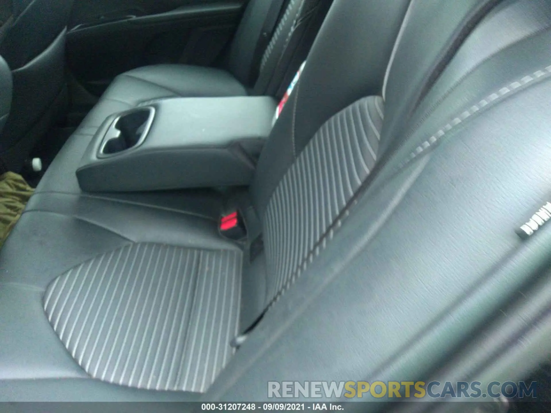 8 fotografías del automóvil dañado 4T1B11HK0KU804730 TOYOTA CAMRY 2019