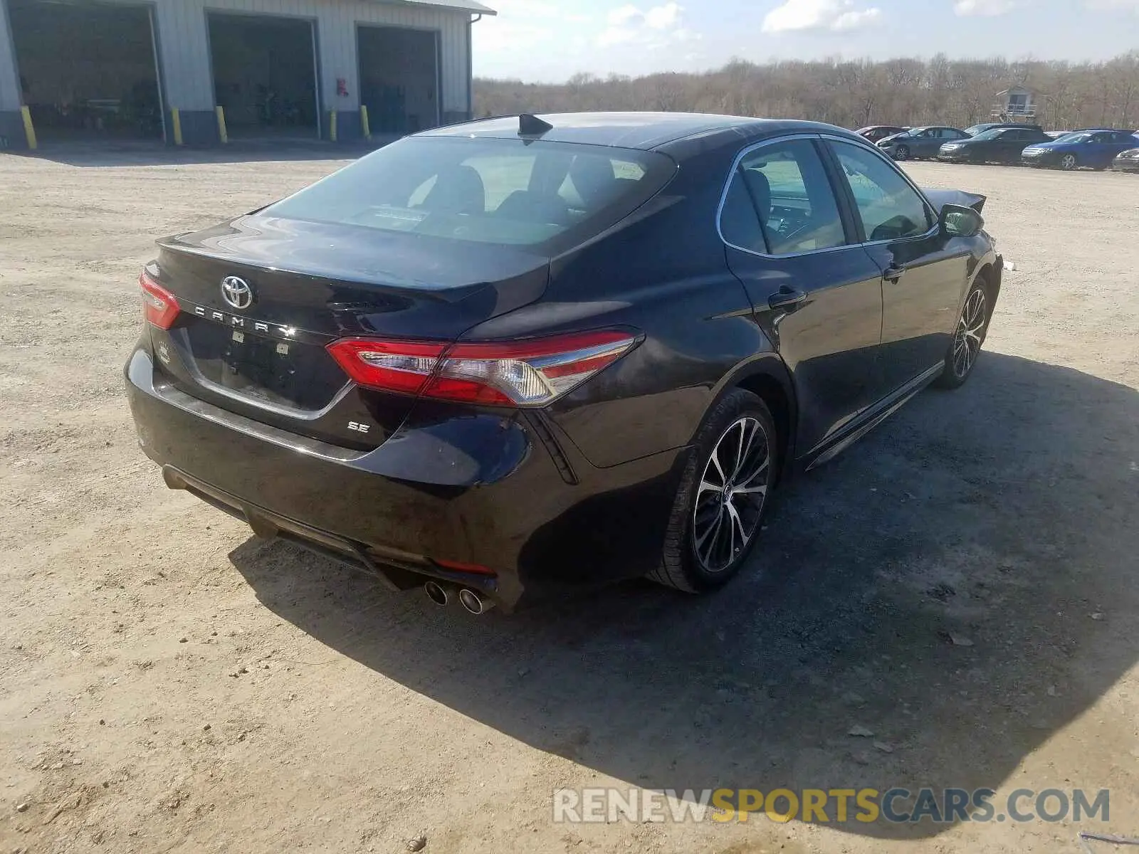 4 fotografías del automóvil dañado 4T1B11HK0KU808888 TOYOTA CAMRY 2019