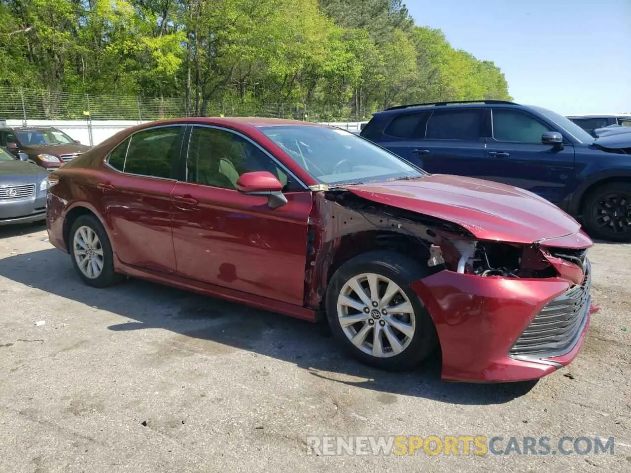 4 fotografías del automóvil dañado 4T1B11HK0KU810494 TOYOTA CAMRY 2019