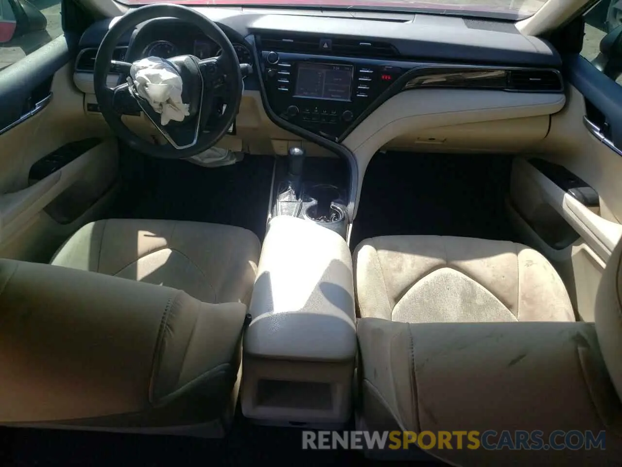 8 fotografías del automóvil dañado 4T1B11HK0KU810494 TOYOTA CAMRY 2019