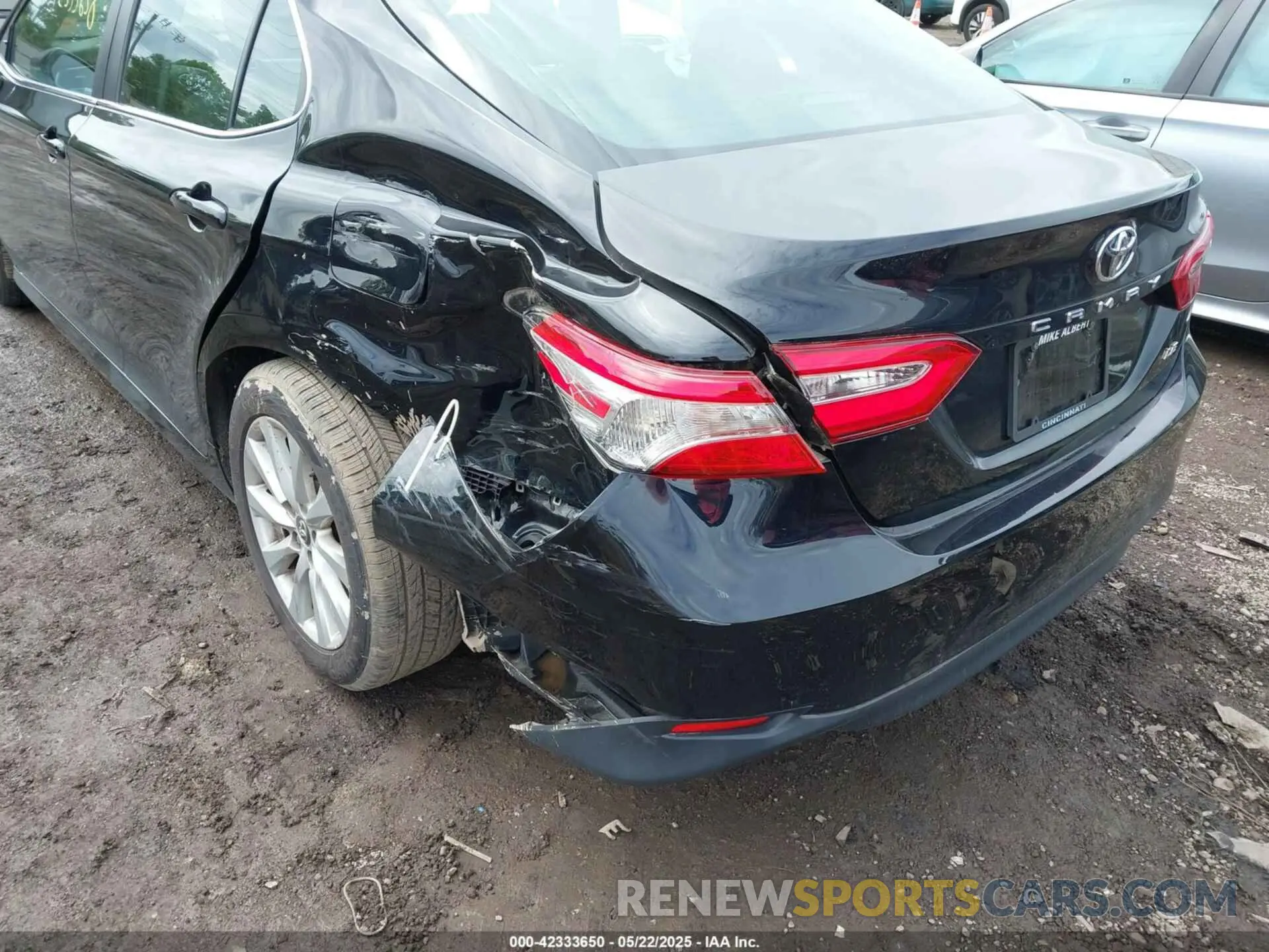 6 fotografías del automóvil dañado 4T1B11HK0KU821995 TOYOTA CAMRY 2019