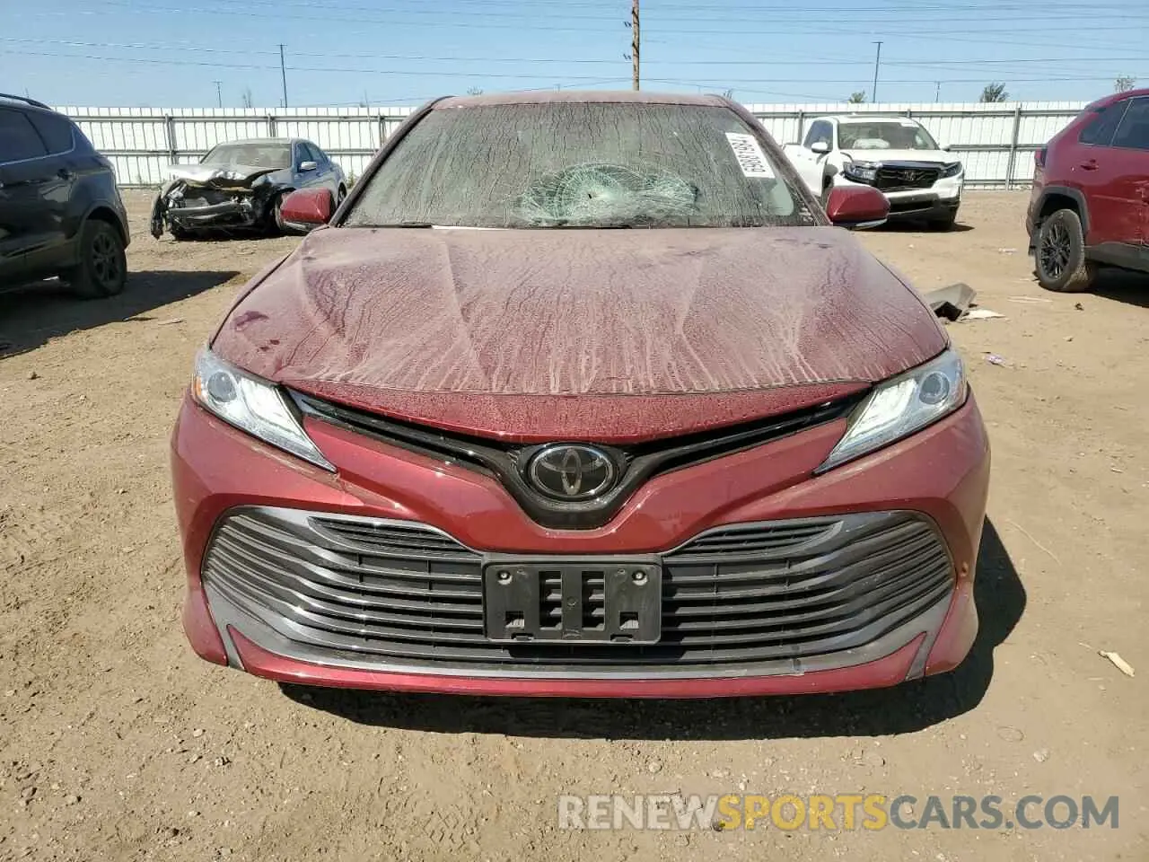 5 fotografías del automóvil dañado 4T1B11HK0KU824301 TOYOTA CAMRY 2019