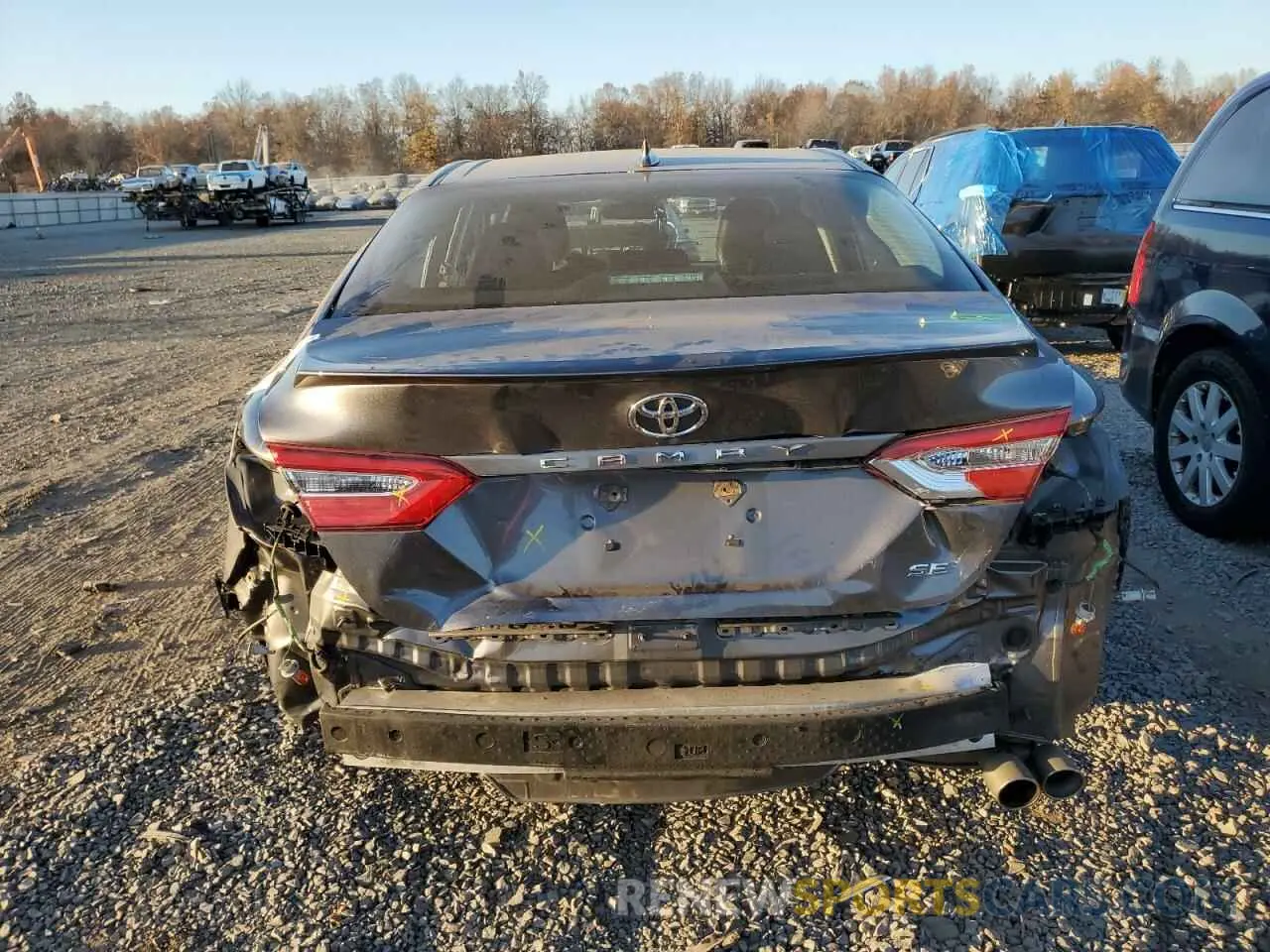 6 fotografías del automóvil dañado 4T1B11HK0KU827084 TOYOTA CAMRY 2019