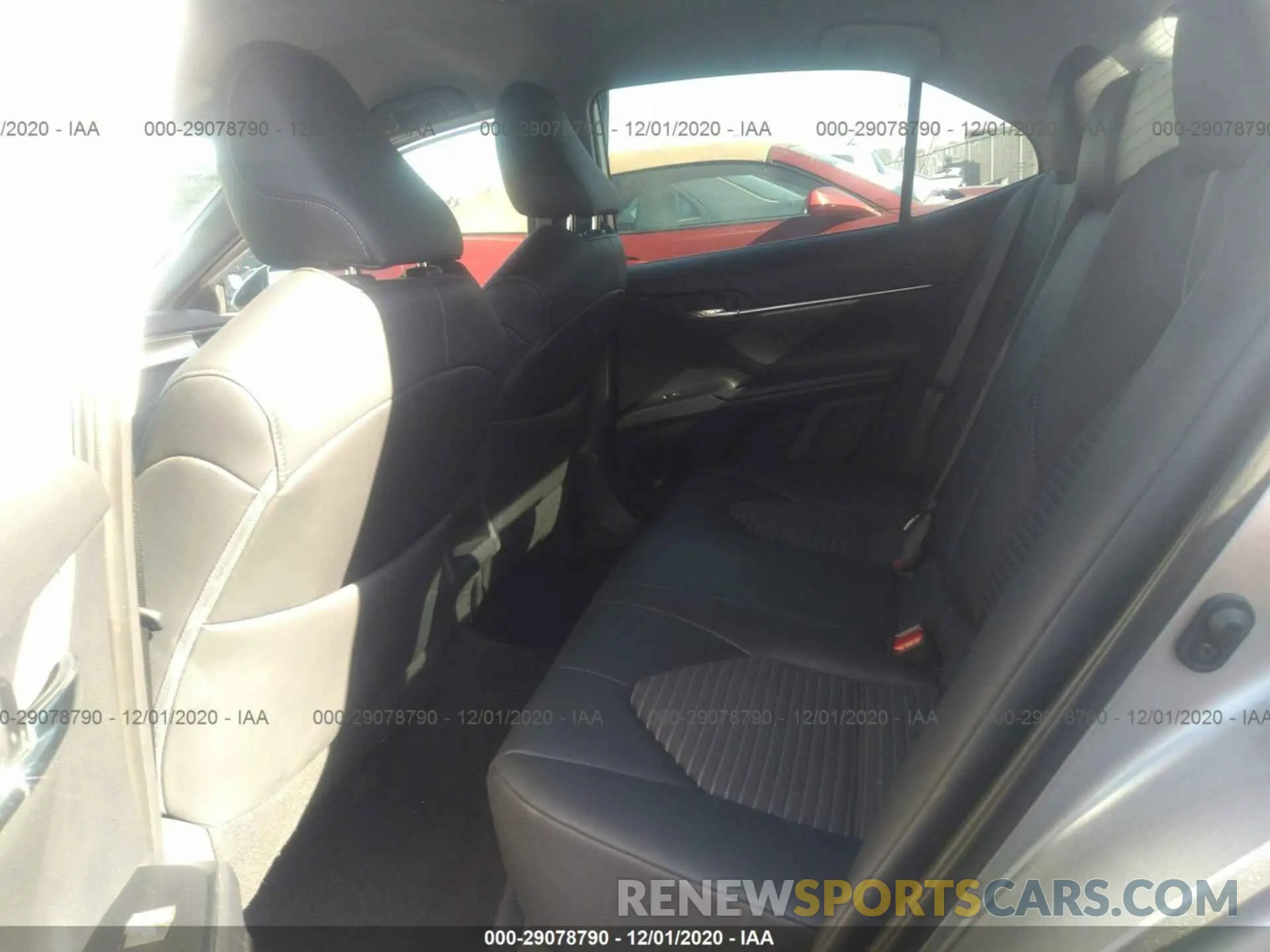 8 fotografías del automóvil dañado 4T1B11HK0KU838439 TOYOTA CAMRY 2019