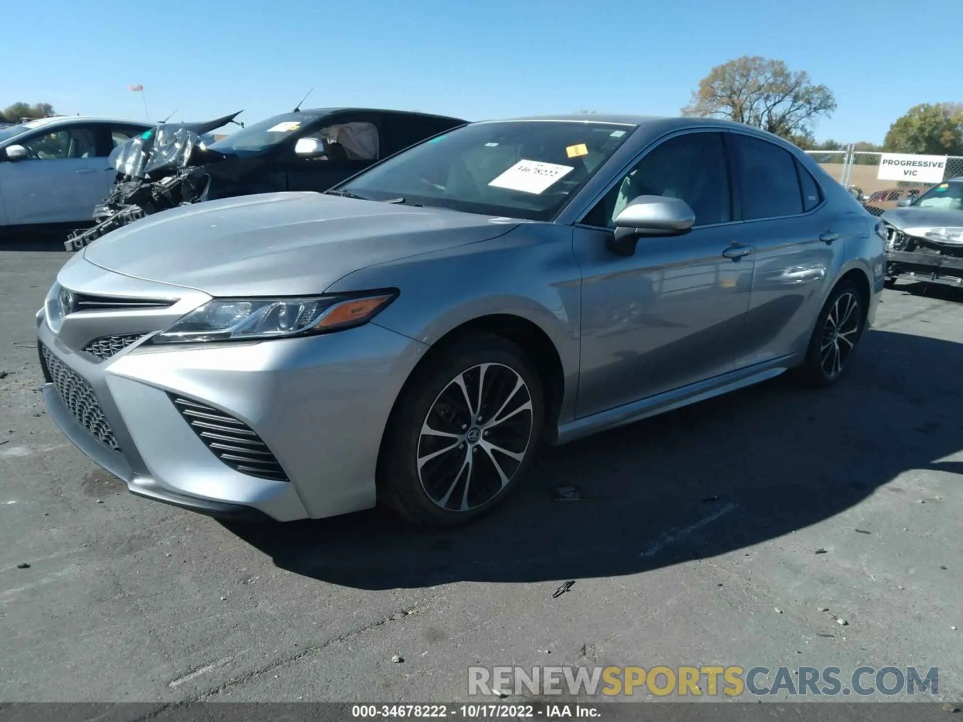 2 fotografías del automóvil dañado 4T1B11HK0KU838957 TOYOTA CAMRY 2019