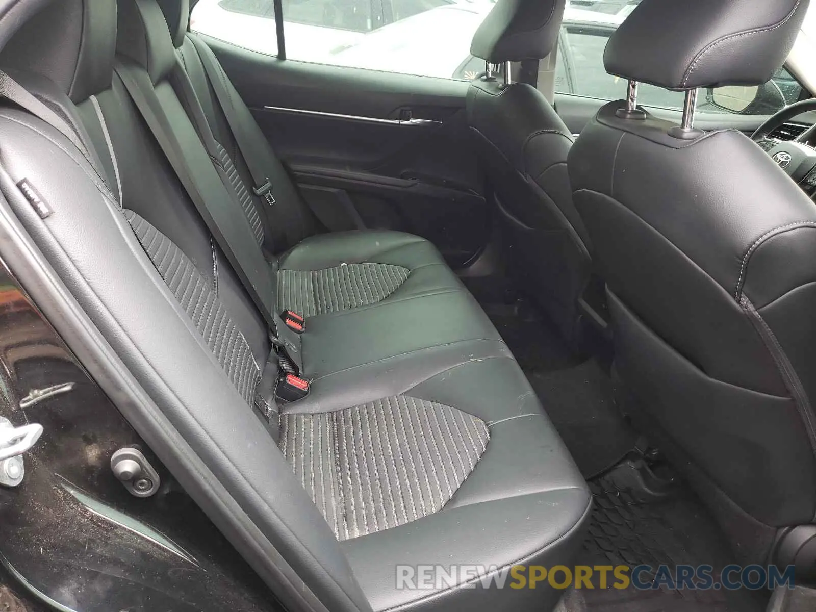 6 fotografías del automóvil dañado 4T1B11HK0KU842247 TOYOTA CAMRY 2019