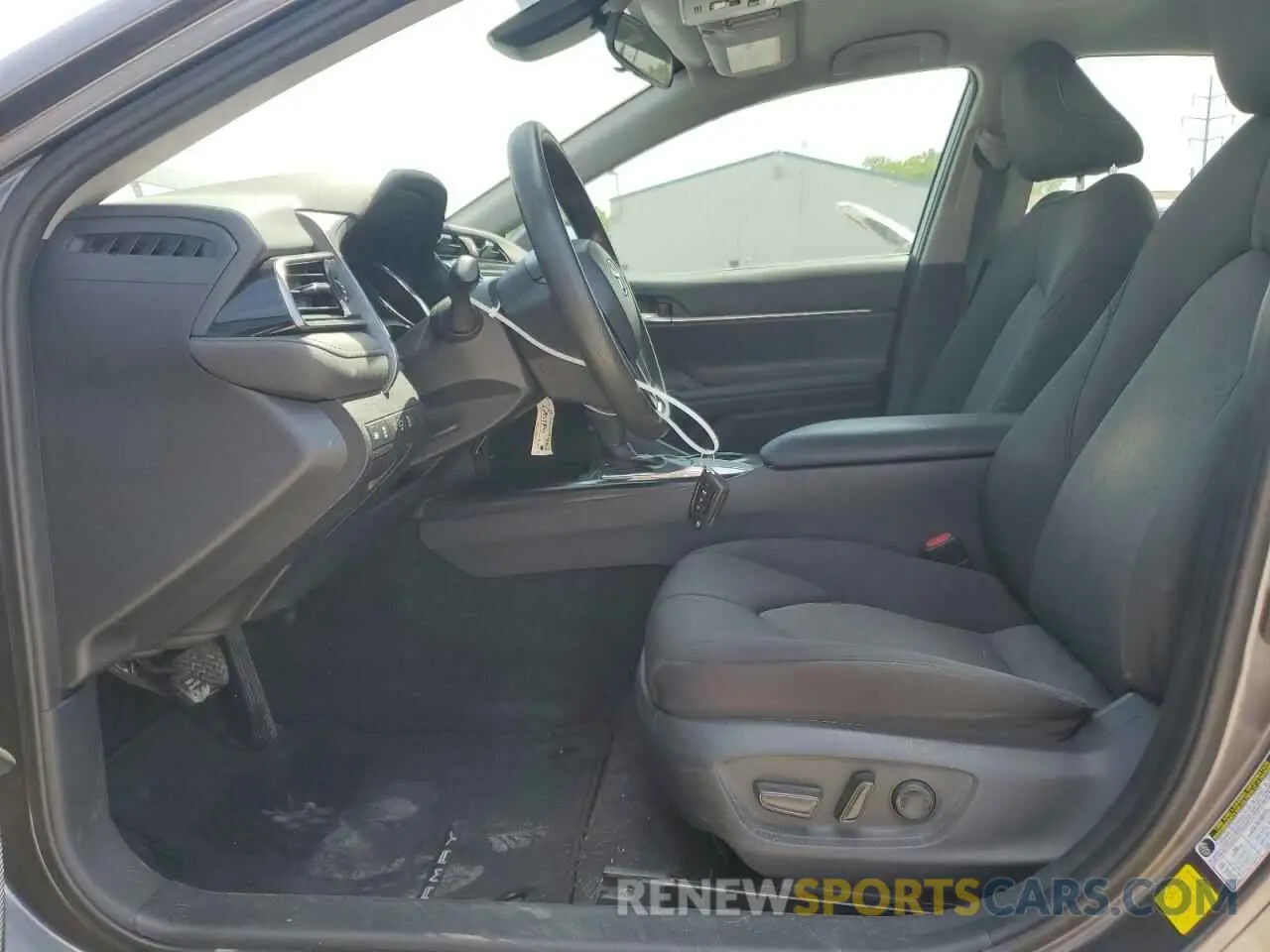 7 fotografías del automóvil dañado 4T1B11HK0KU843138 TOYOTA CAMRY 2019