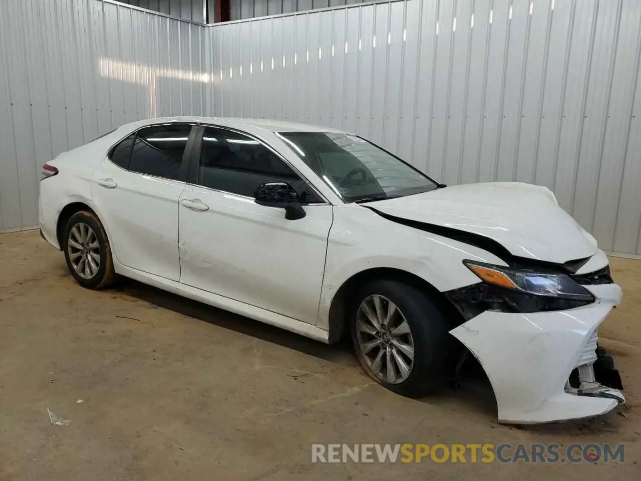 4 fotografías del automóvil dañado 4T1B11HK0KU845004 TOYOTA CAMRY 2019