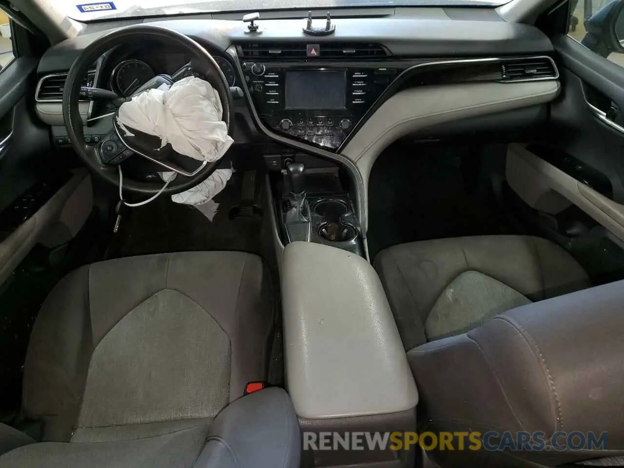 8 fotografías del automóvil dañado 4T1B11HK0KU845004 TOYOTA CAMRY 2019