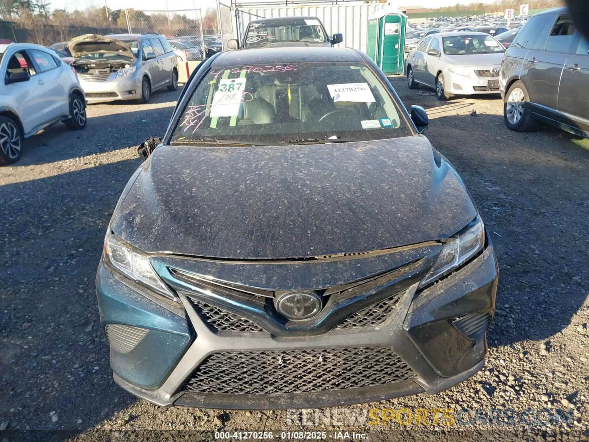 12 fotografías del automóvil dañado 4T1B11HK0KU847979 TOYOTA CAMRY 2019