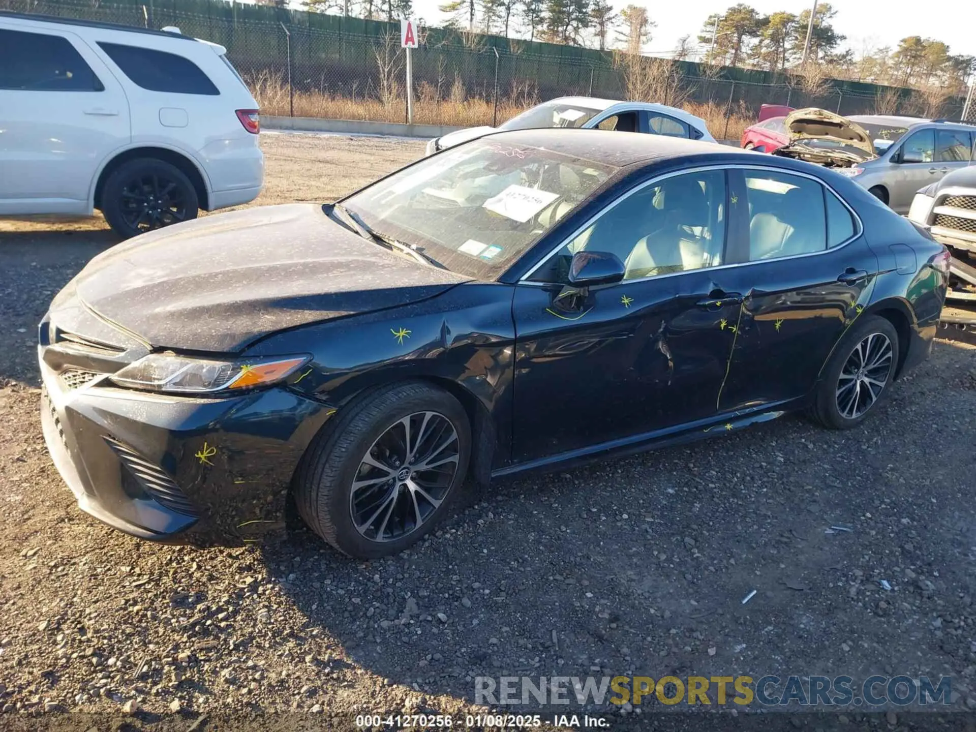 14 fotografías del automóvil dañado 4T1B11HK0KU847979 TOYOTA CAMRY 2019