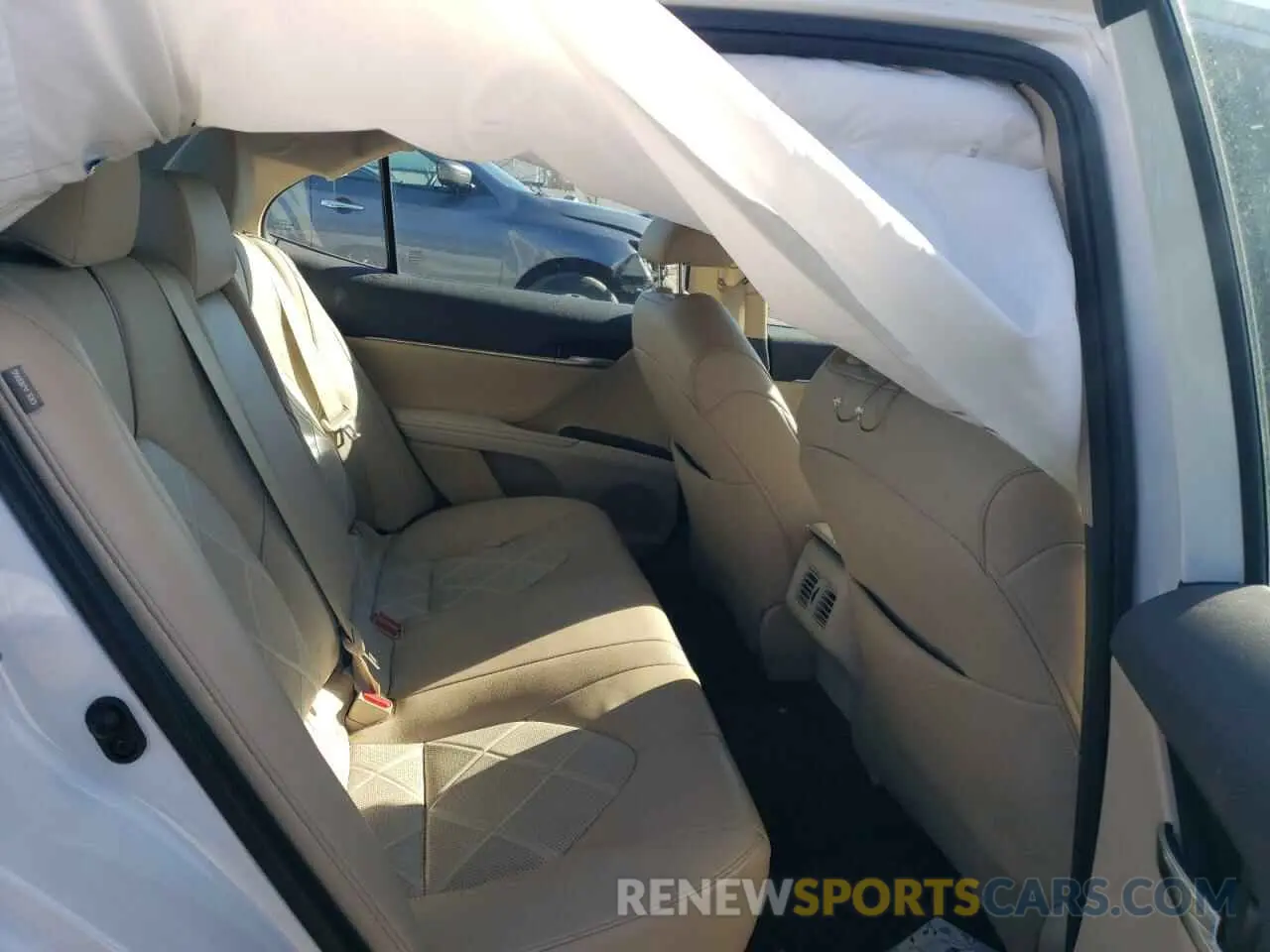 10 fotografías del automóvil dañado 4T1B11HK0KU854768 TOYOTA CAMRY 2019