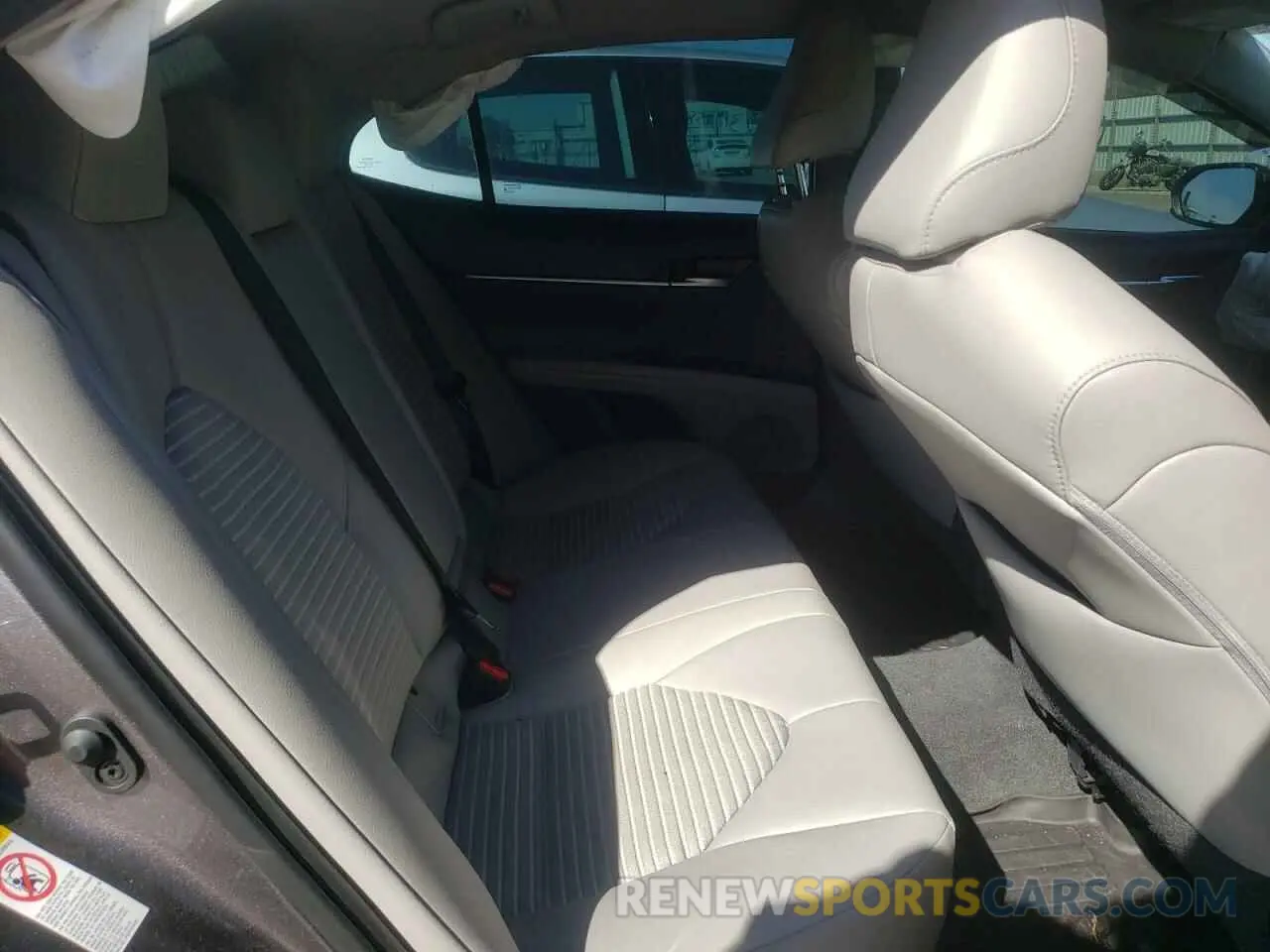 6 fotografías del automóvil dañado 4T1B11HK1KU163104 TOYOTA CAMRY 2019