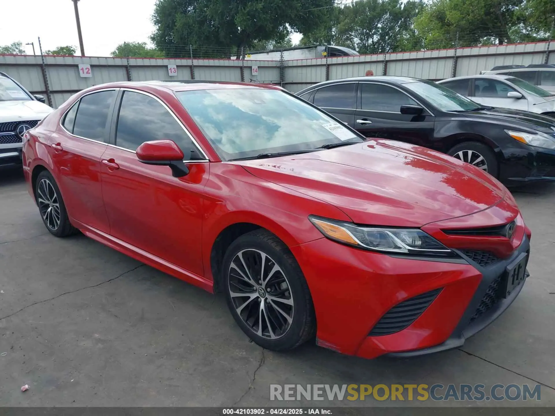 1 fotografías del automóvil dañado 4T1B11HK1KU169467 TOYOTA CAMRY 2019