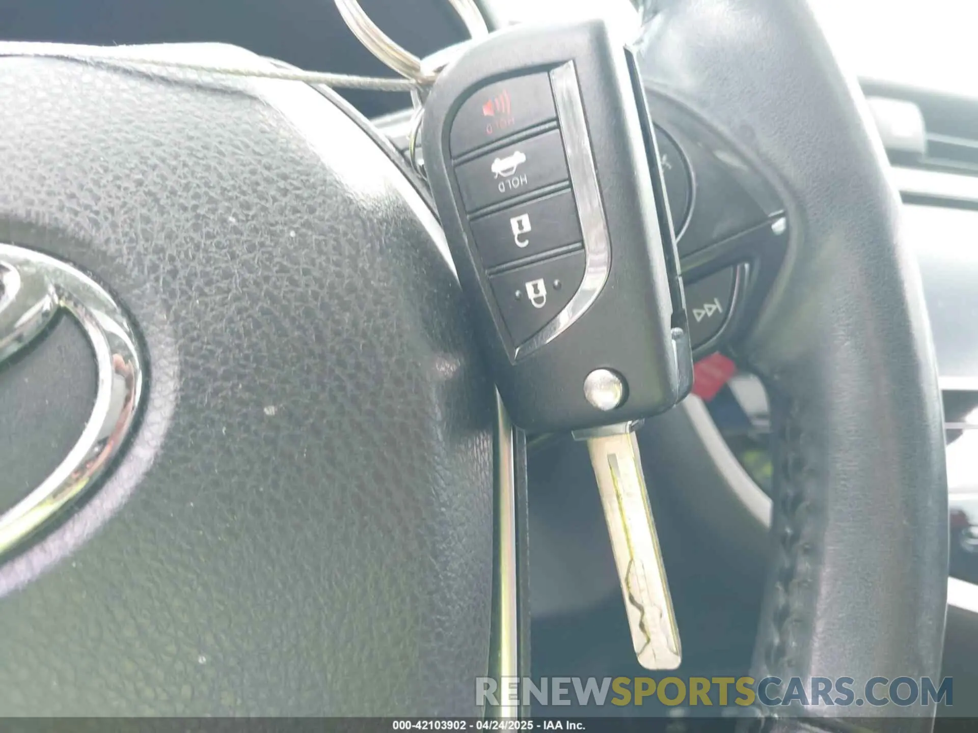 11 fotografías del automóvil dañado 4T1B11HK1KU169467 TOYOTA CAMRY 2019