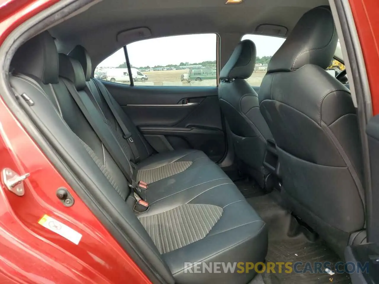 10 fotografías del automóvil dañado 4T1B11HK1KU173891 TOYOTA CAMRY 2019