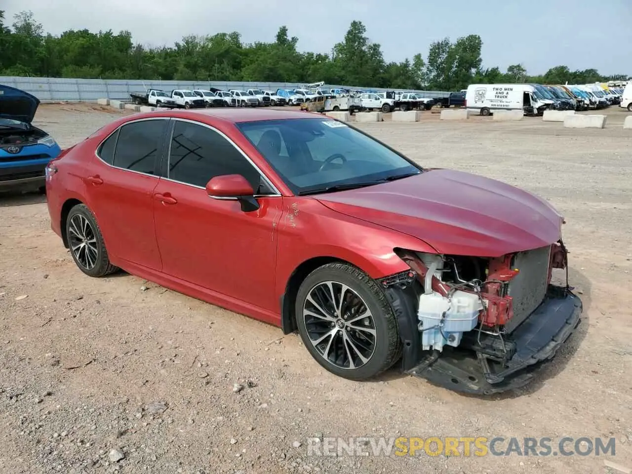 4 fotografías del automóvil dañado 4T1B11HK1KU173891 TOYOTA CAMRY 2019