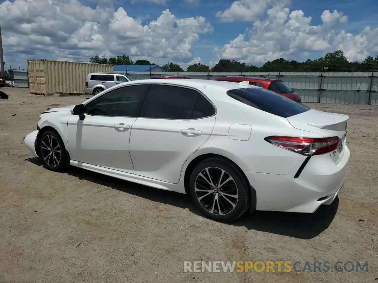 2 fotografías del automóvil dañado 4T1B11HK1KU180212 TOYOTA CAMRY 2019