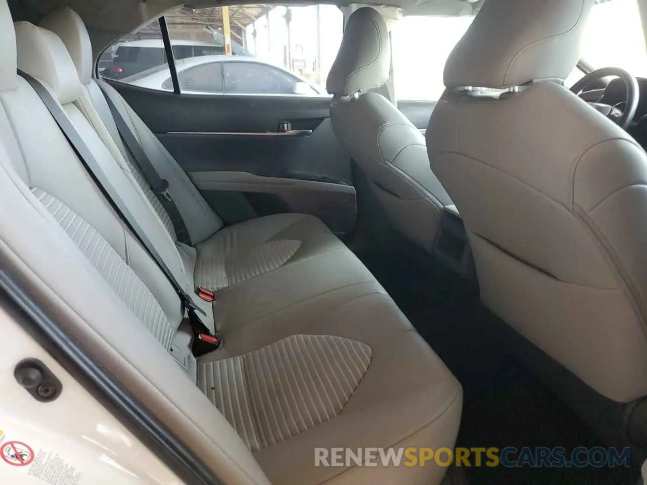 10 fotografías del automóvil dañado 4T1B11HK1KU186205 TOYOTA CAMRY 2019