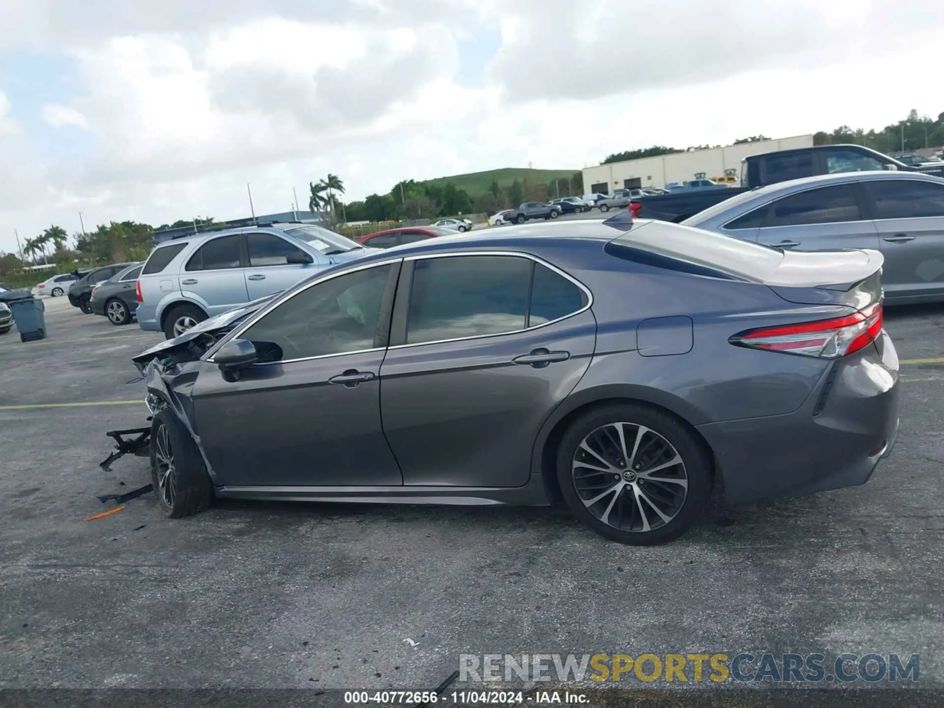 15 fotografías del automóvil dañado 4T1B11HK1KU187886 TOYOTA CAMRY 2019