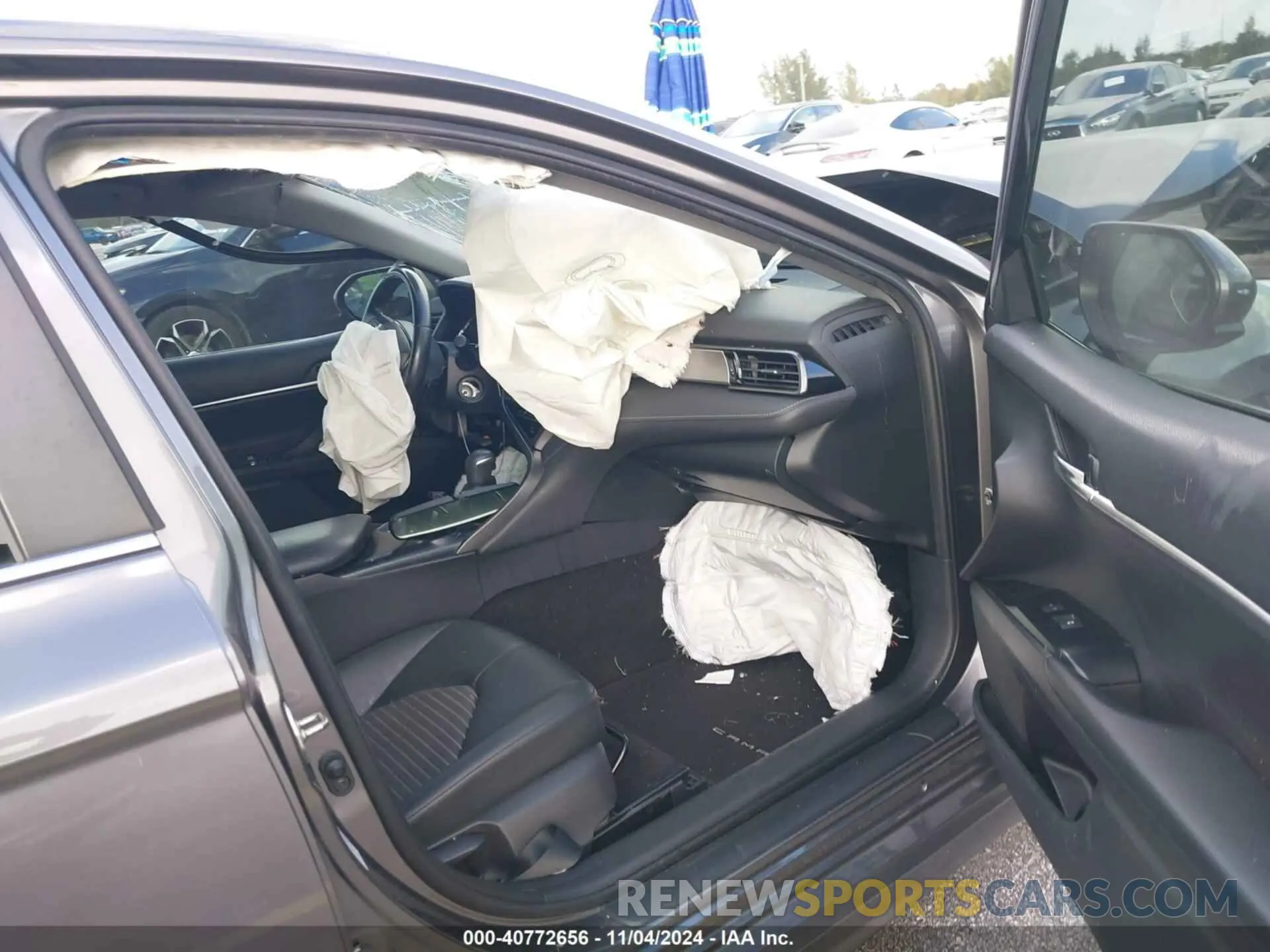 5 fotografías del automóvil dañado 4T1B11HK1KU187886 TOYOTA CAMRY 2019