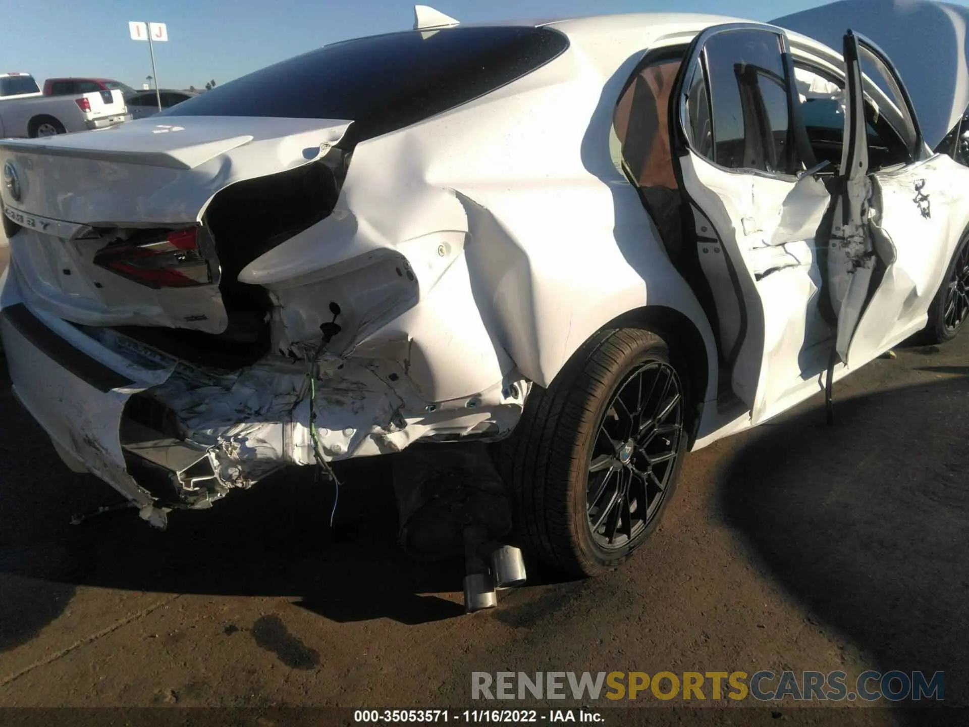 6 fotografías del automóvil dañado 4T1B11HK1KU191064 TOYOTA CAMRY 2019