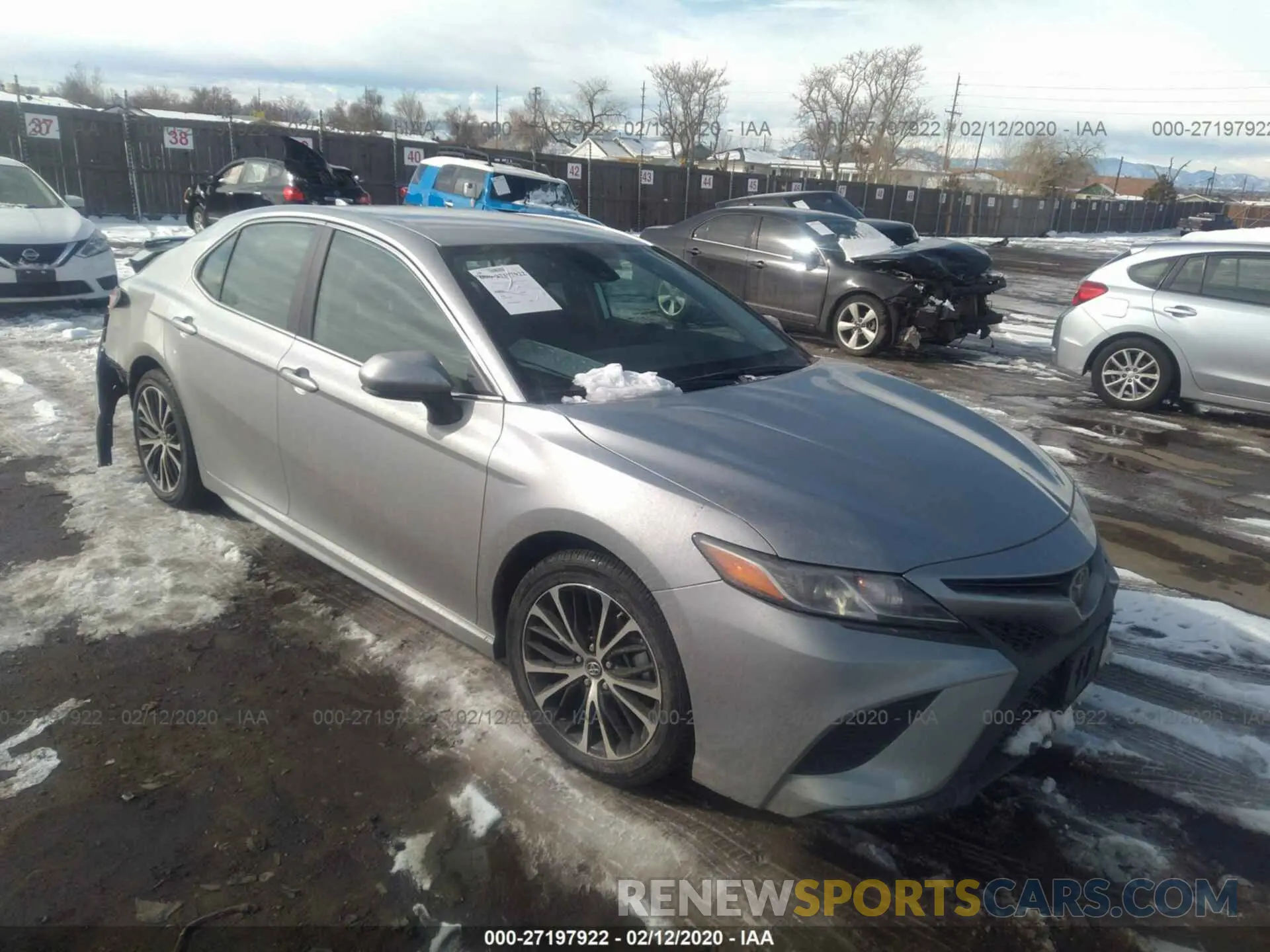 1 fotografías del automóvil dañado 4T1B11HK1KU201172 TOYOTA CAMRY 2019