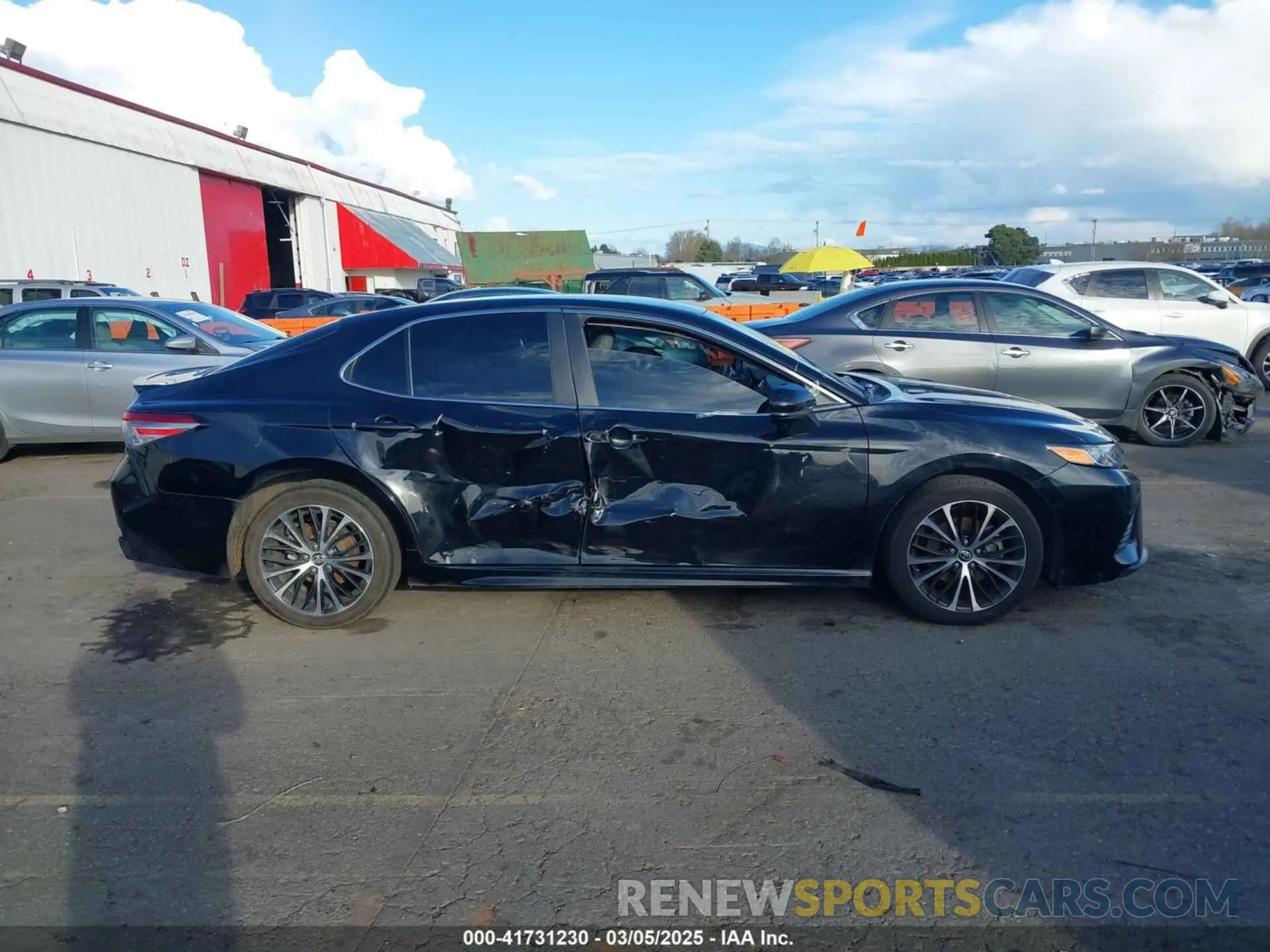 13 fotografías del automóvil dañado 4T1B11HK1KU201897 TOYOTA CAMRY 2019