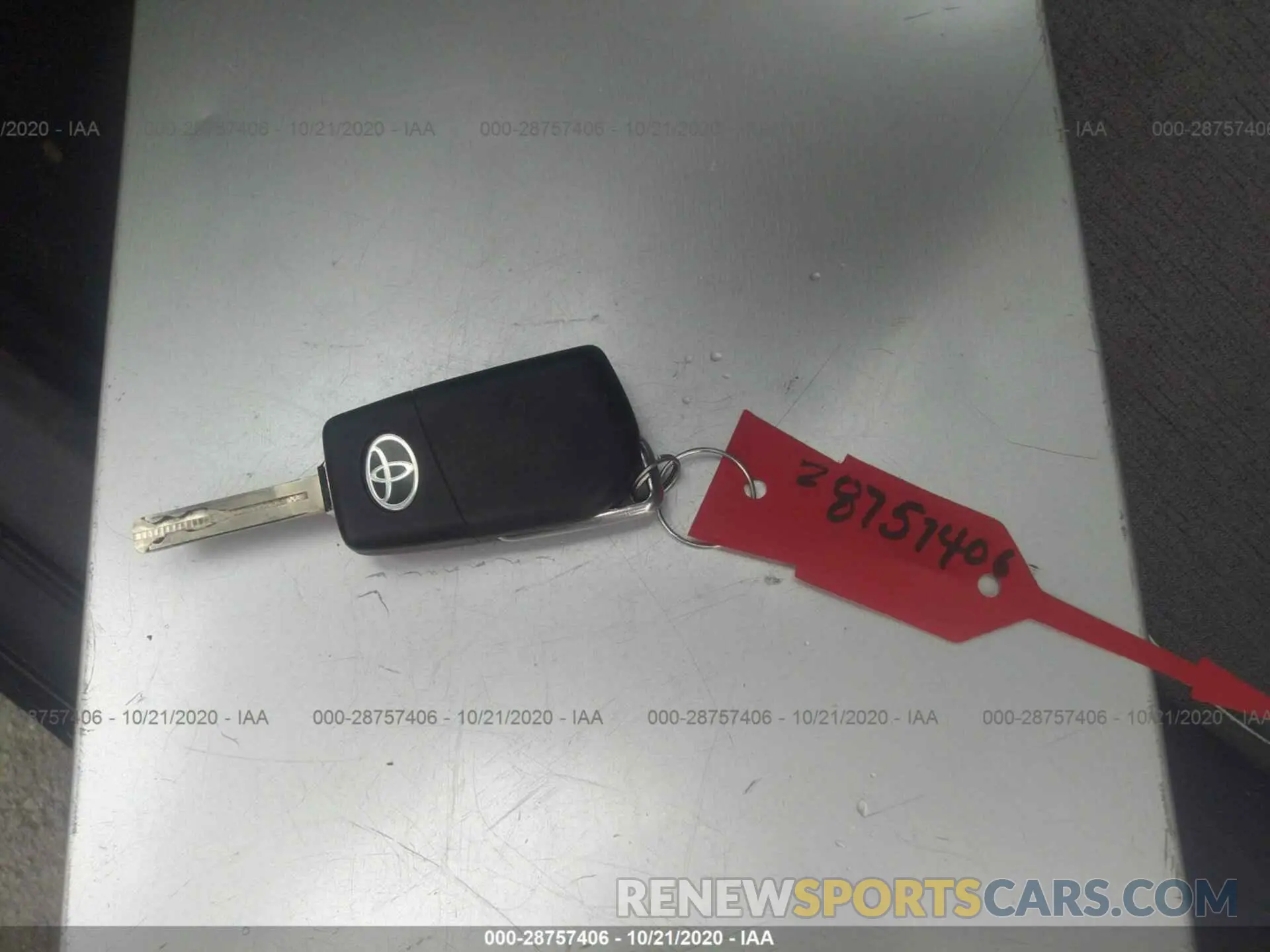 11 fotografías del automóvil dañado 4T1B11HK1KU203519 TOYOTA CAMRY 2019