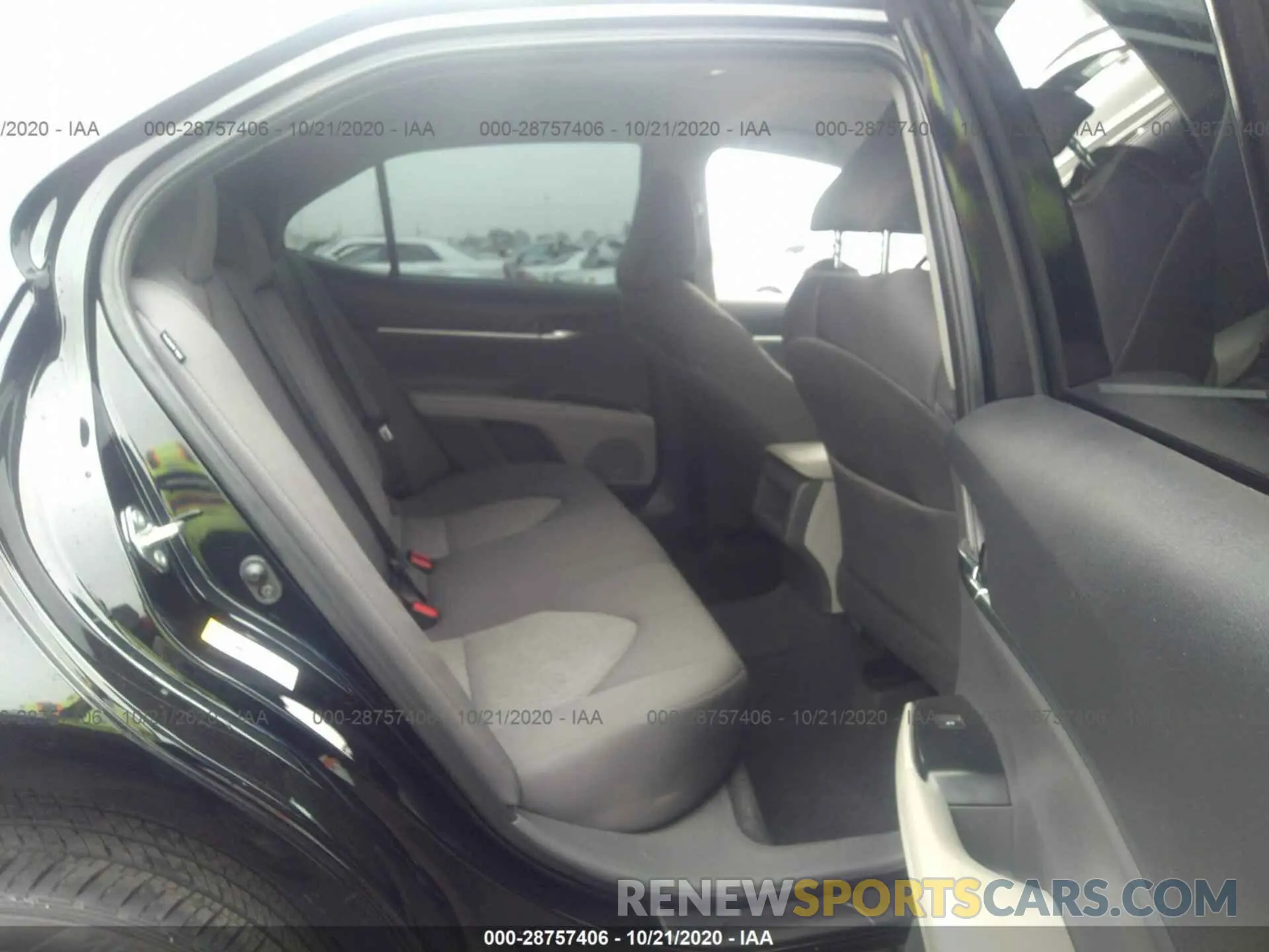 8 fotografías del automóvil dañado 4T1B11HK1KU203519 TOYOTA CAMRY 2019