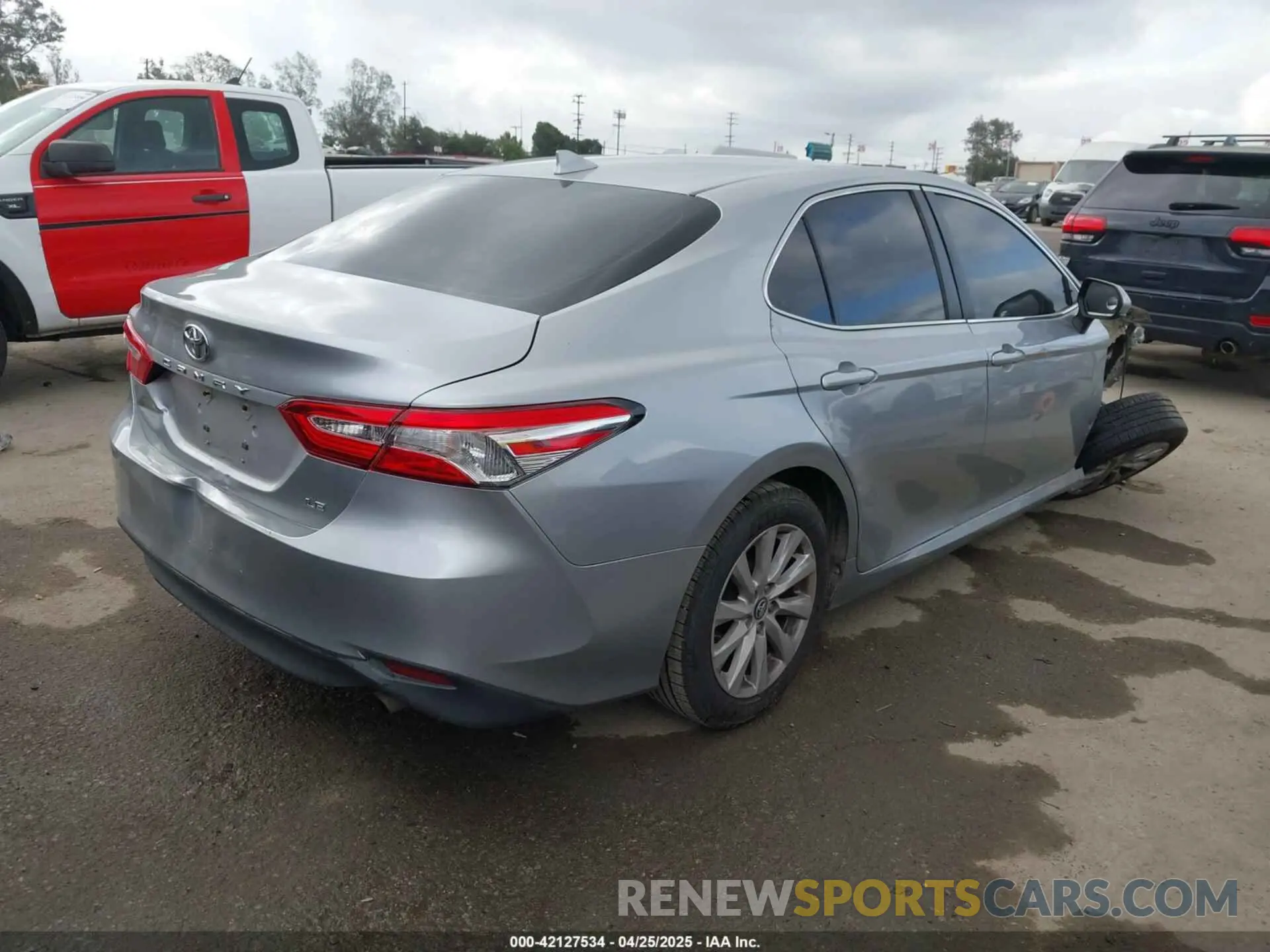 4 fotografías del automóvil dañado 4T1B11HK1KU205545 TOYOTA CAMRY 2019