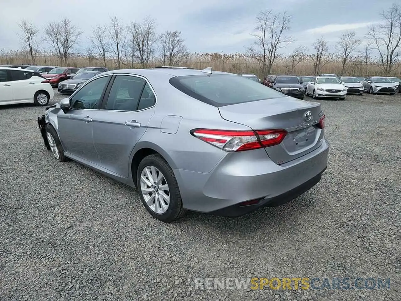 4 fotografías del automóvil dañado 4T1B11HK1KU208896 TOYOTA CAMRY 2019