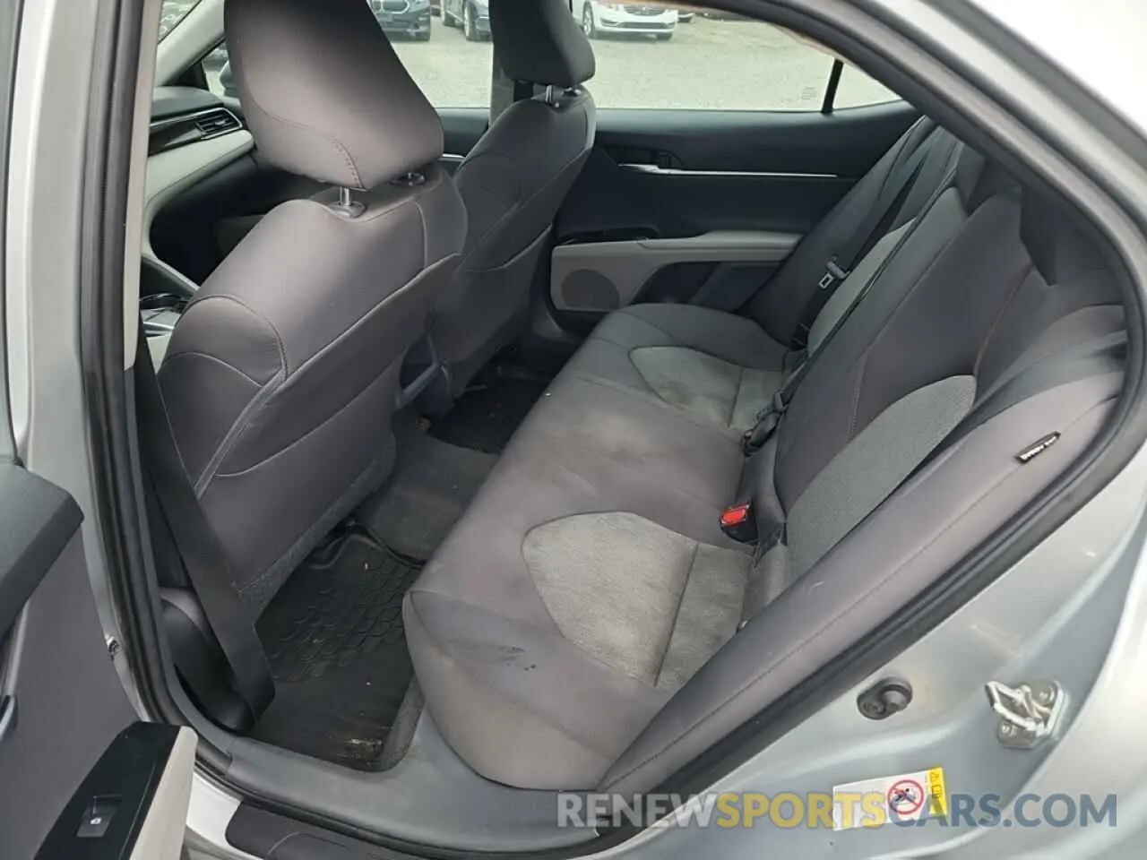 8 fotografías del automóvil dañado 4T1B11HK1KU208896 TOYOTA CAMRY 2019