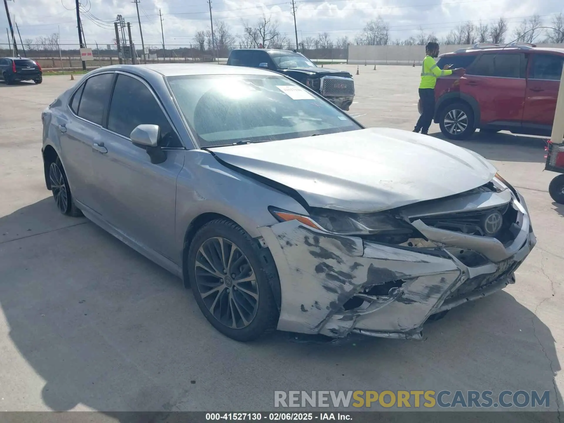 1 fotografías del automóvil dañado 4T1B11HK1KU209661 TOYOTA CAMRY 2019