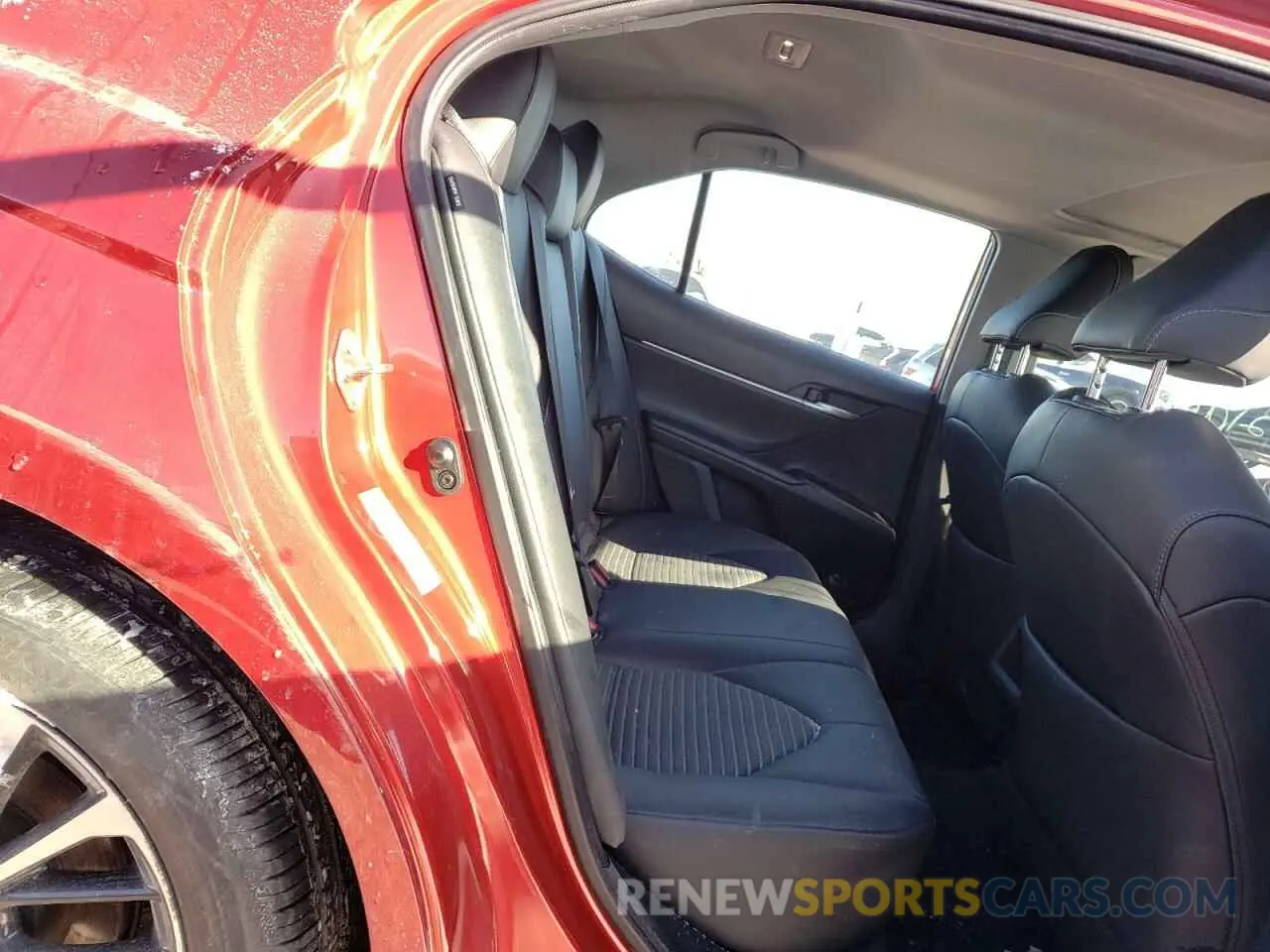 6 fotografías del automóvil dañado 4T1B11HK1KU210471 TOYOTA CAMRY 2019