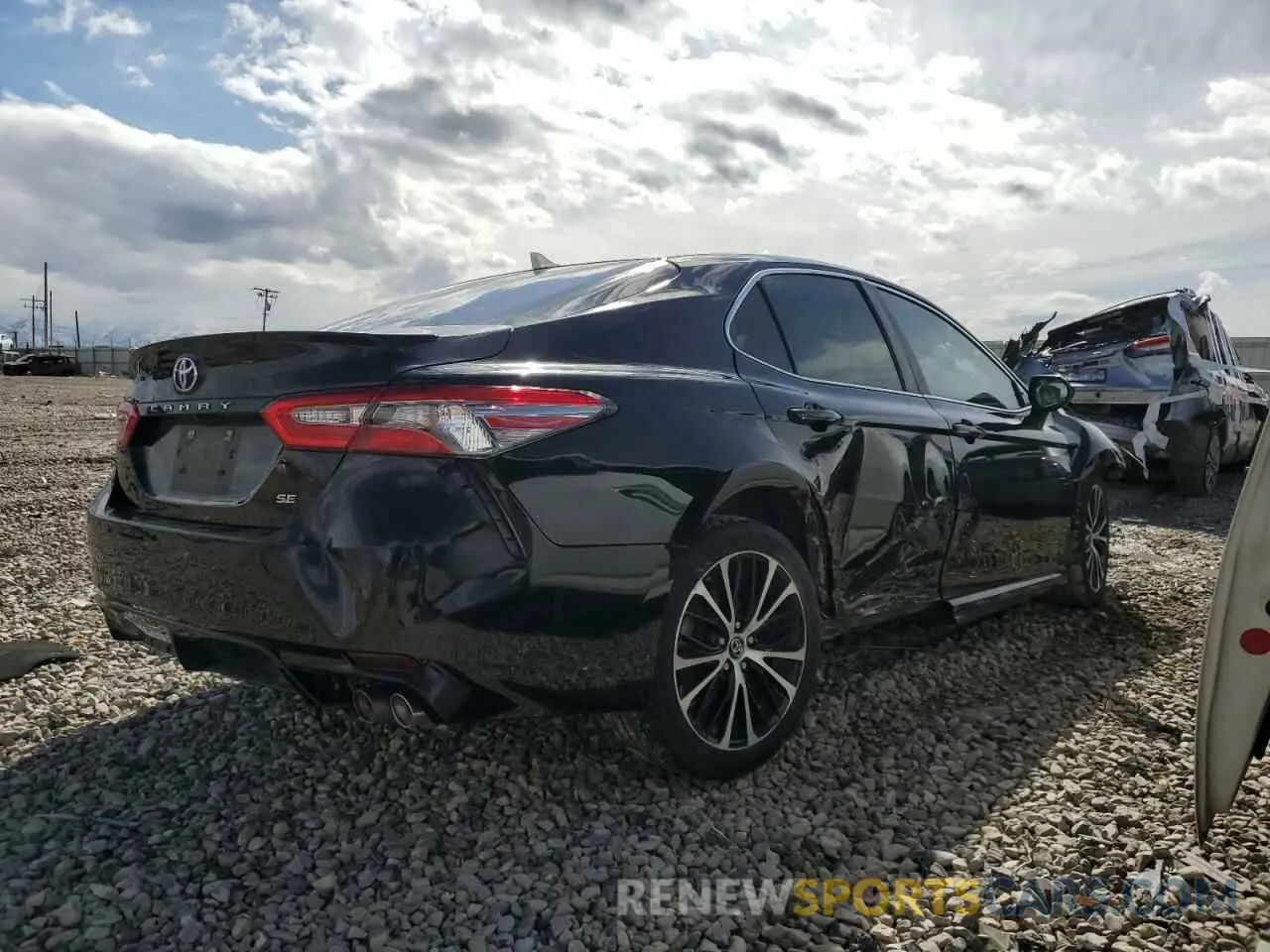 3 fotografías del automóvil dañado 4T1B11HK1KU215699 TOYOTA CAMRY 2019