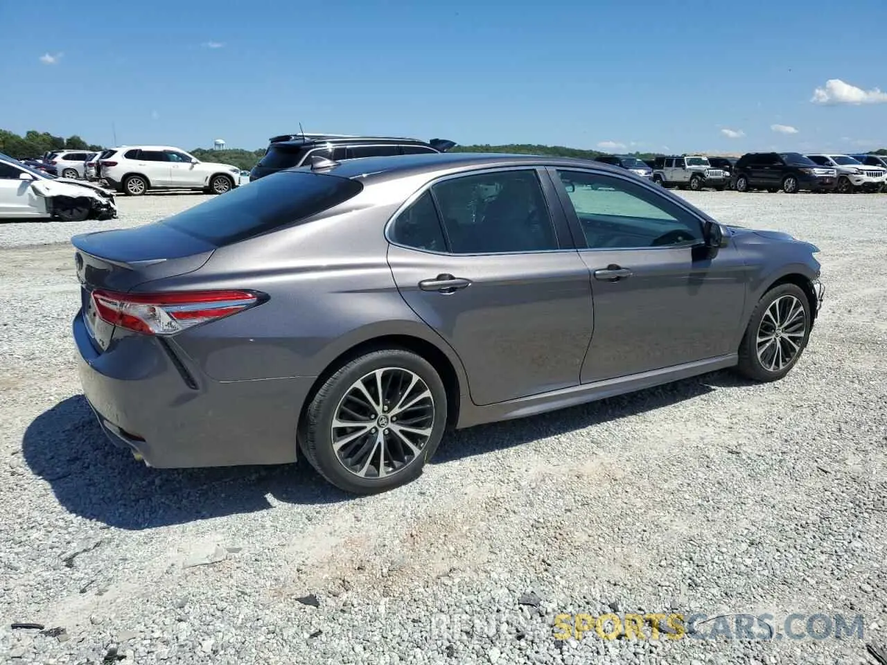 3 fotografías del automóvil dañado 4T1B11HK1KU222927 TOYOTA CAMRY 2019