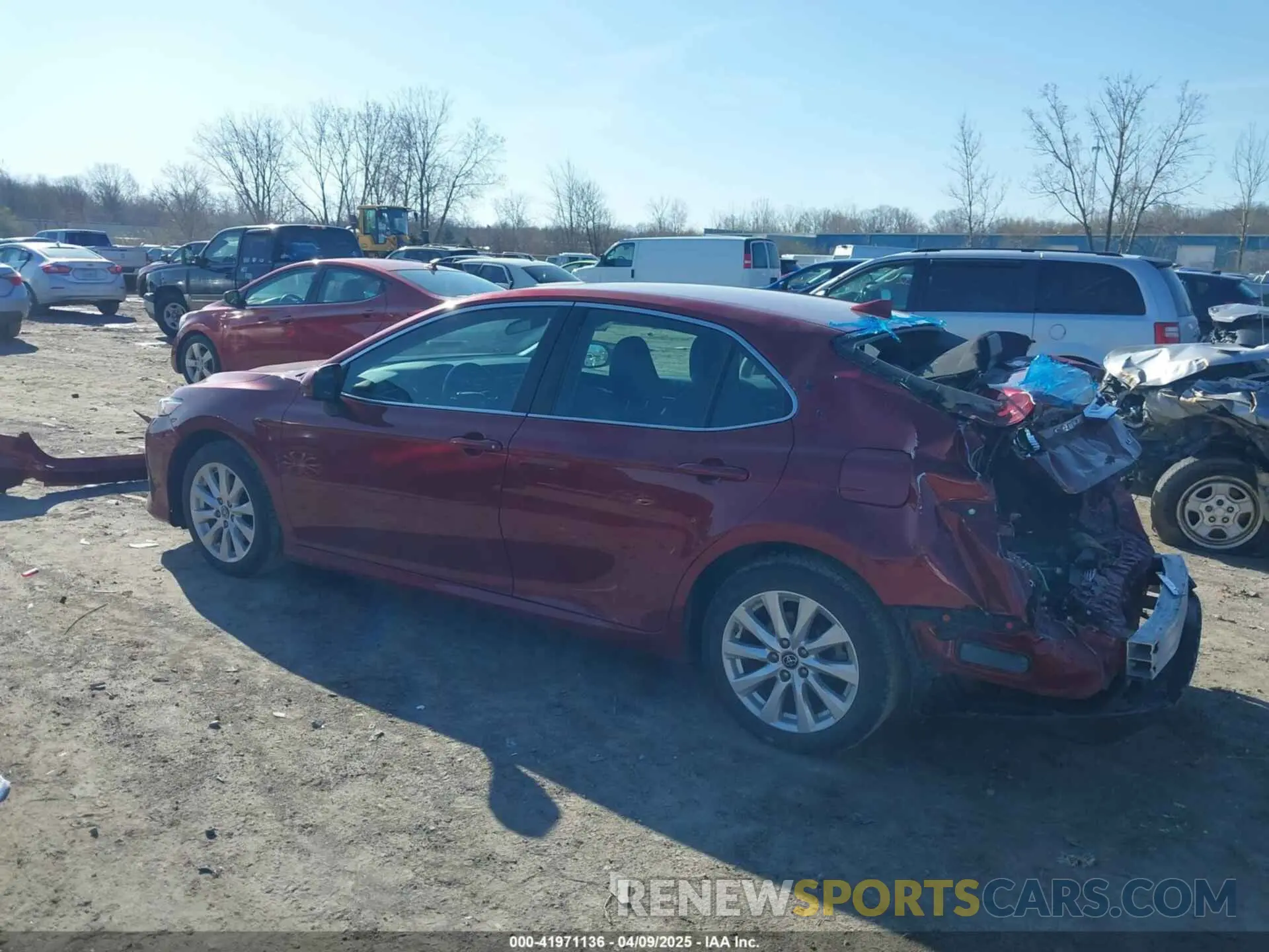 3 fotografías del automóvil dañado 4T1B11HK1KU233345 TOYOTA CAMRY 2019