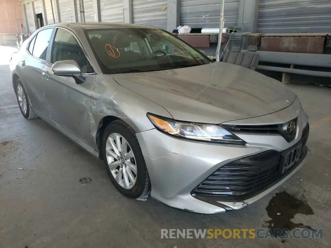 1 fotografías del automóvil dañado 4T1B11HK1KU242191 TOYOTA CAMRY 2019