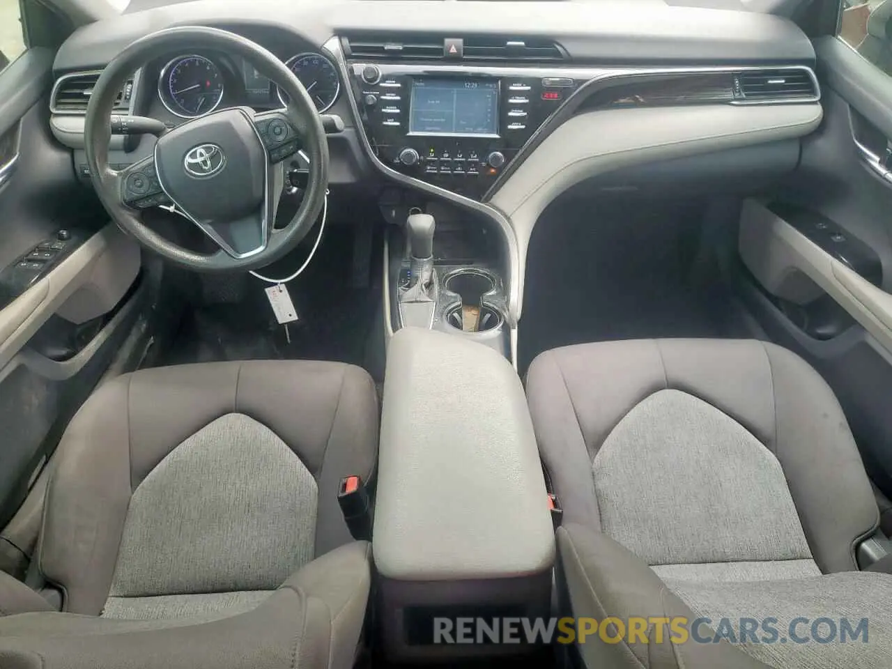 8 fotografías del automóvil dañado 4T1B11HK1KU250632 TOYOTA CAMRY 2019