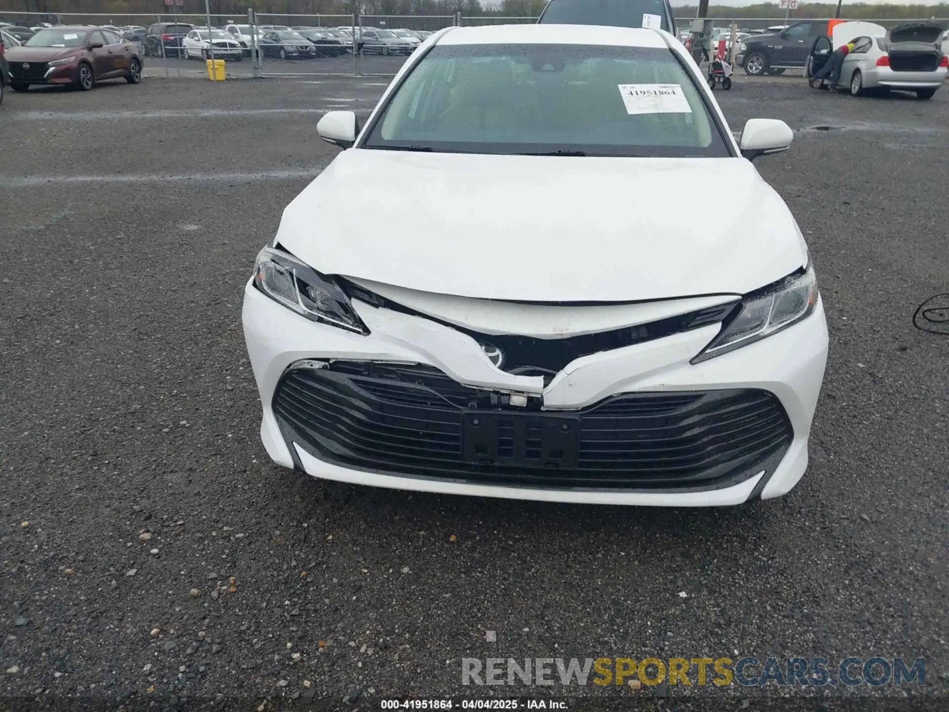 6 fotografías del automóvil dañado 4T1B11HK1KU252879 TOYOTA CAMRY 2019