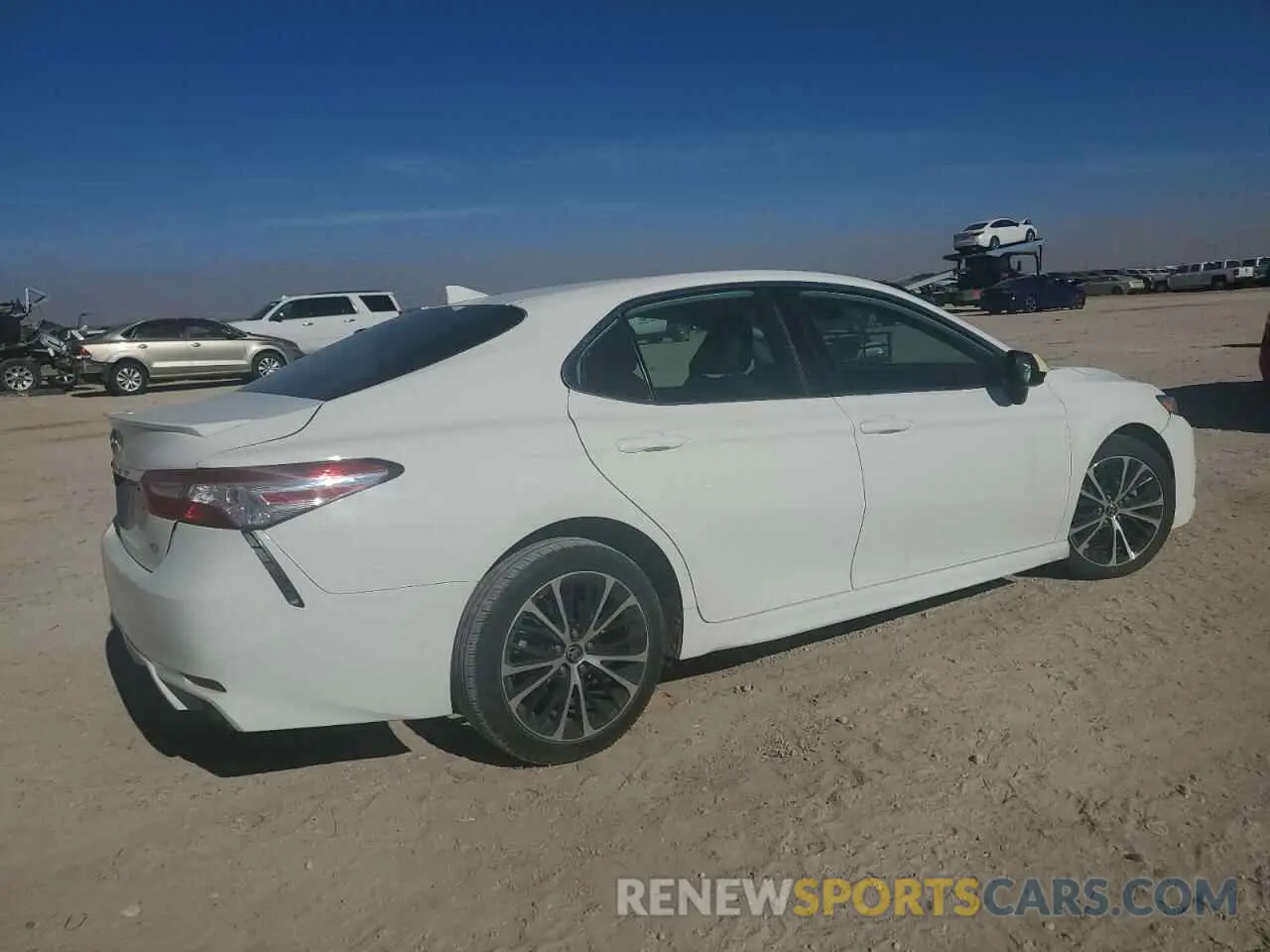 3 fotografías del automóvil dañado 4T1B11HK1KU255765 TOYOTA CAMRY 2019