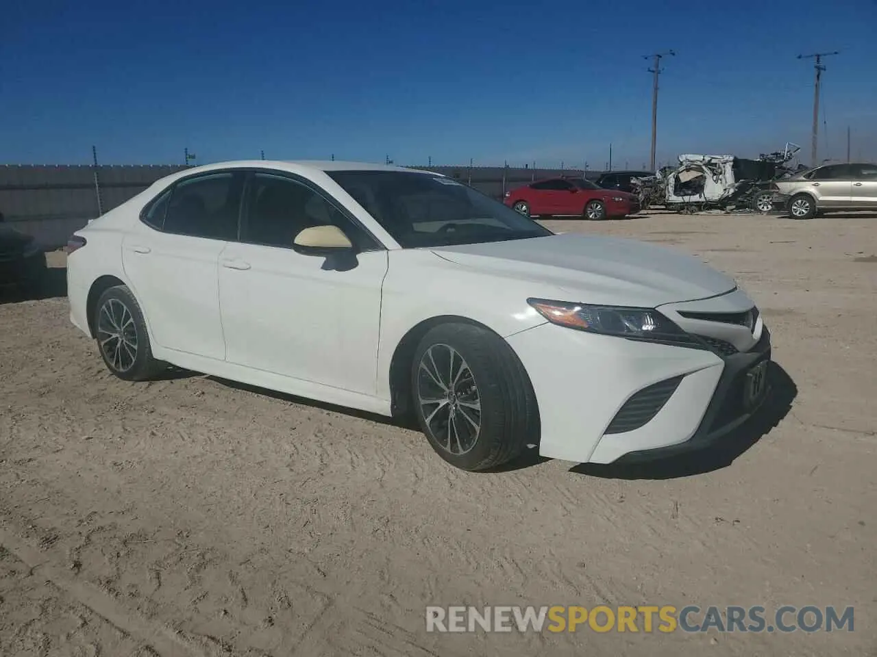 4 fotografías del automóvil dañado 4T1B11HK1KU255765 TOYOTA CAMRY 2019