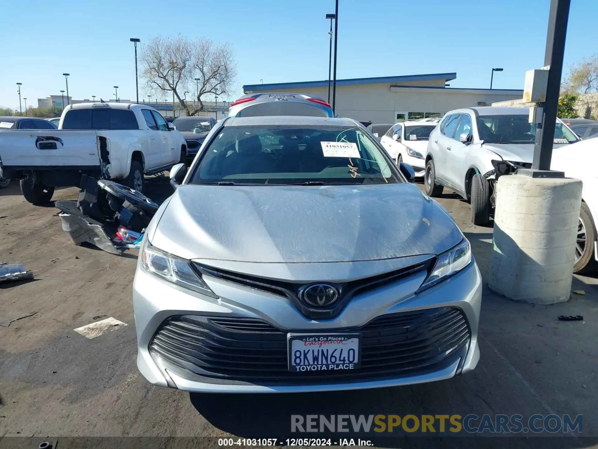 13 fotografías del automóvil dañado 4T1B11HK1KU256544 TOYOTA CAMRY 2019