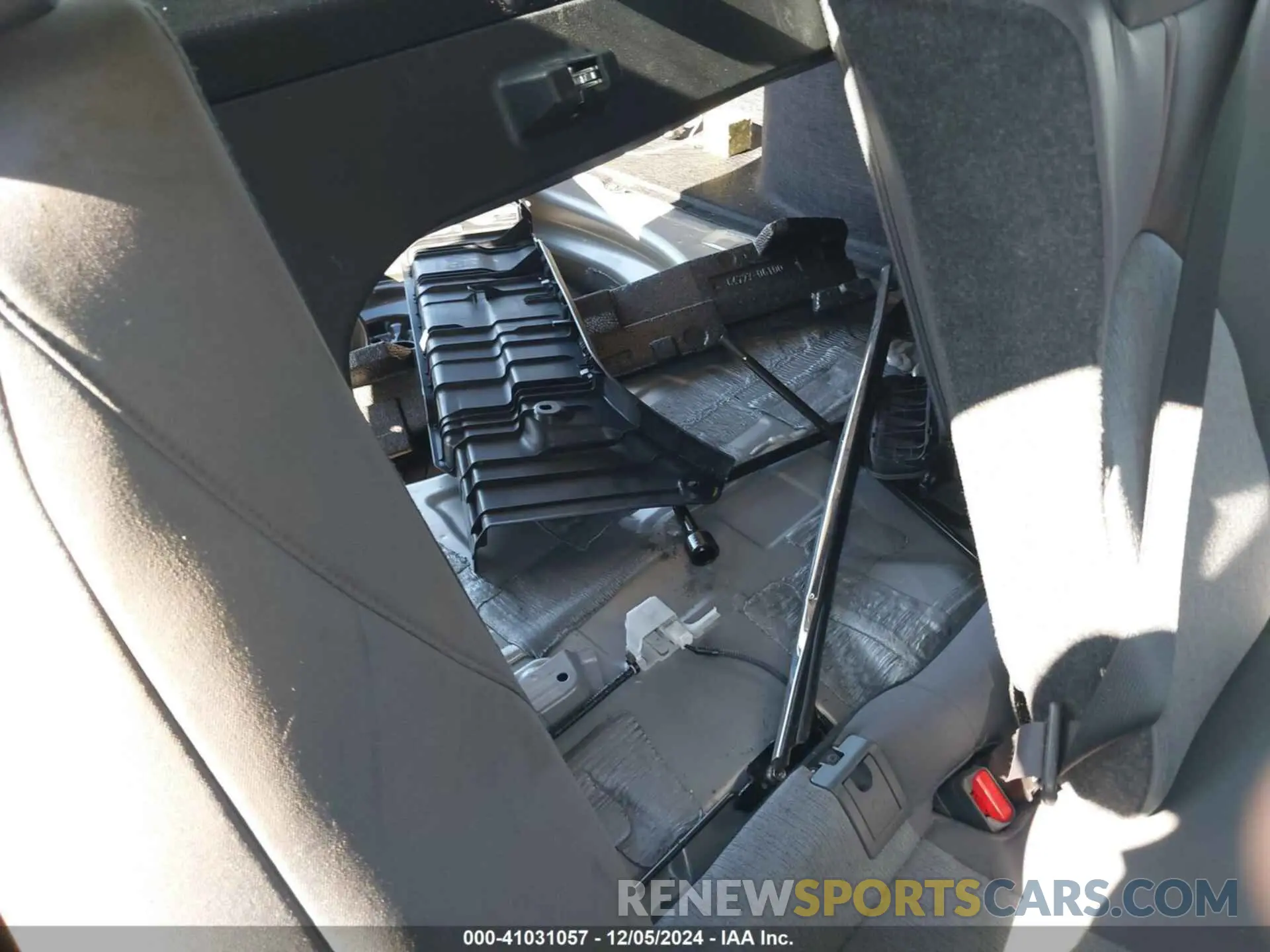18 fotografías del automóvil dañado 4T1B11HK1KU256544 TOYOTA CAMRY 2019