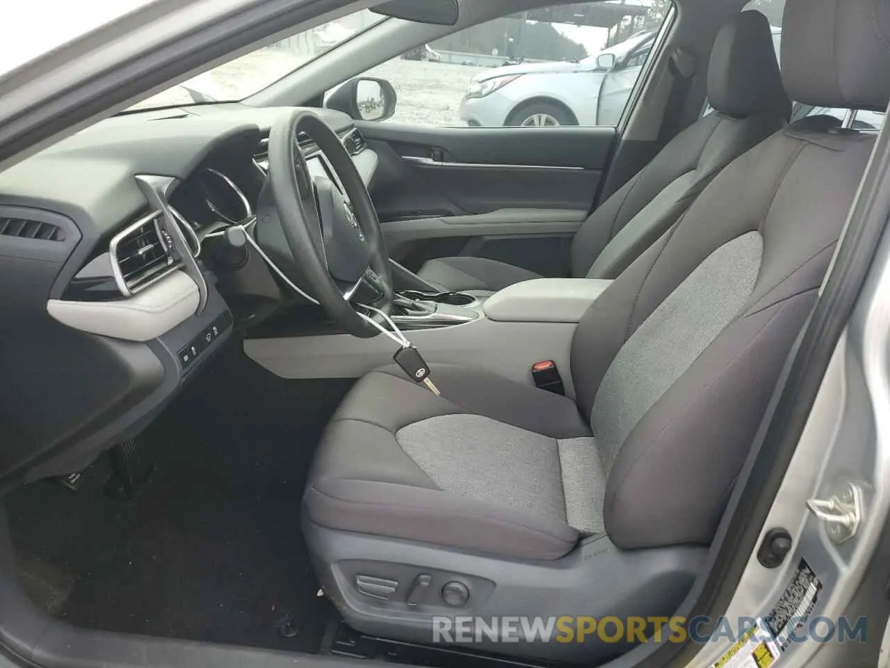 7 fotografías del automóvil dañado 4T1B11HK1KU260321 TOYOTA CAMRY 2019