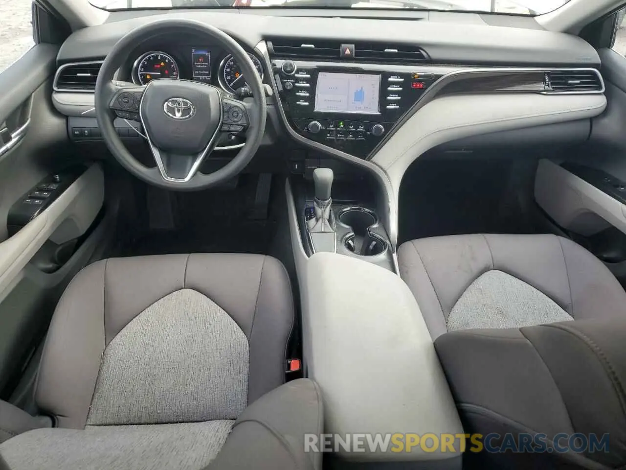 8 fotografías del automóvil dañado 4T1B11HK1KU260321 TOYOTA CAMRY 2019