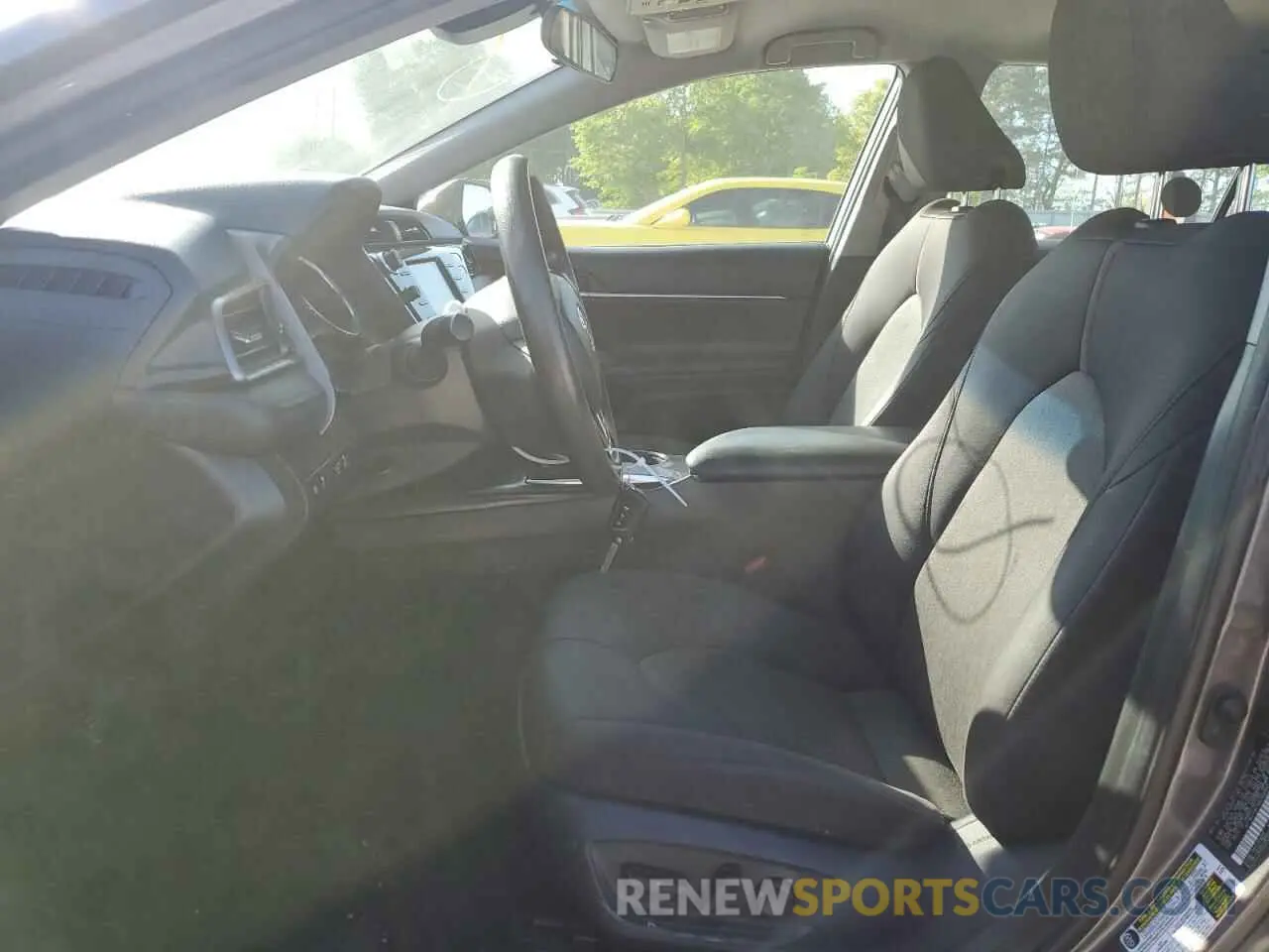 7 fotografías del automóvil dañado 4T1B11HK1KU266040 TOYOTA CAMRY 2019